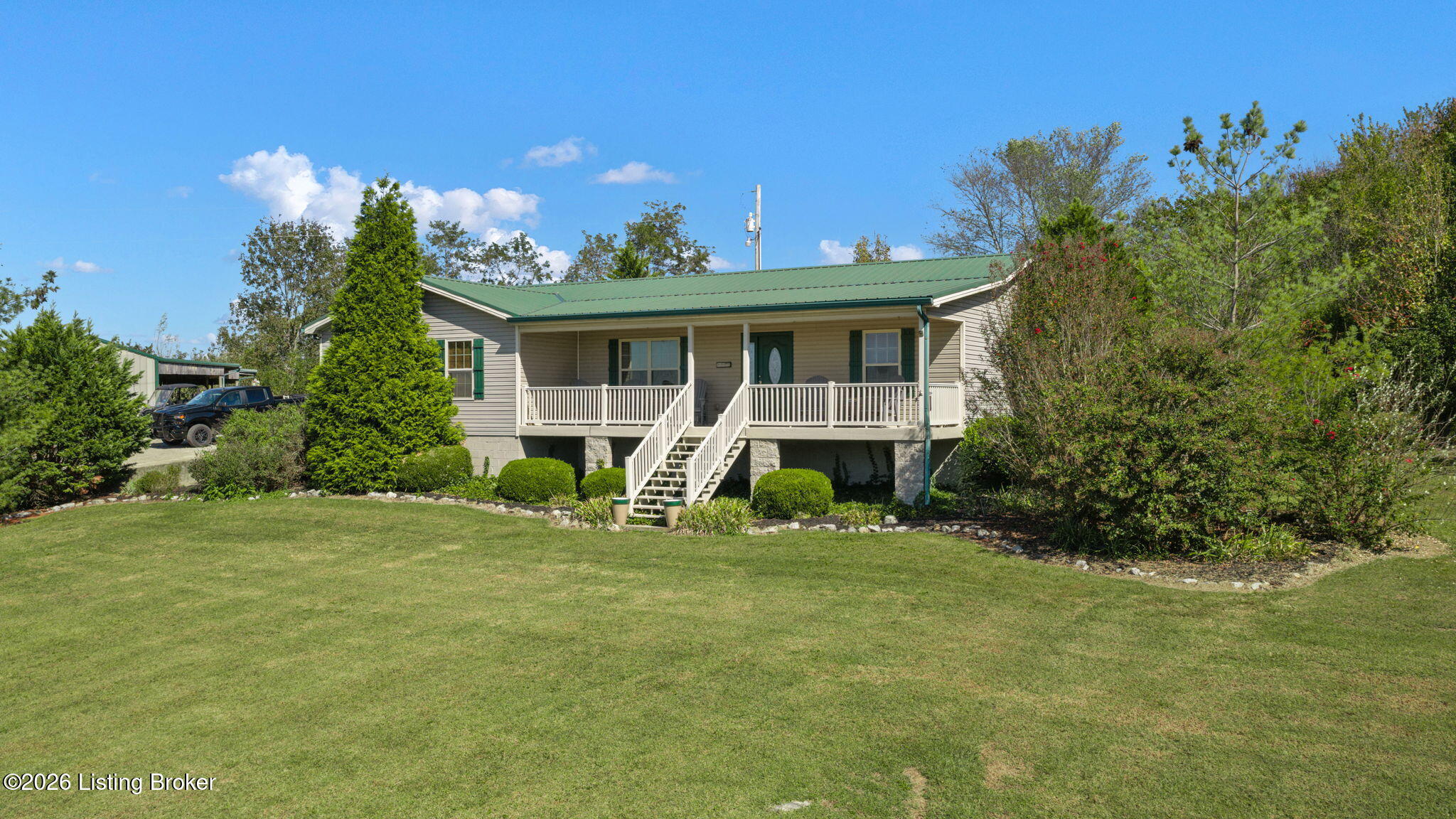 1330 Sandy Beach Ln Property Photo 1