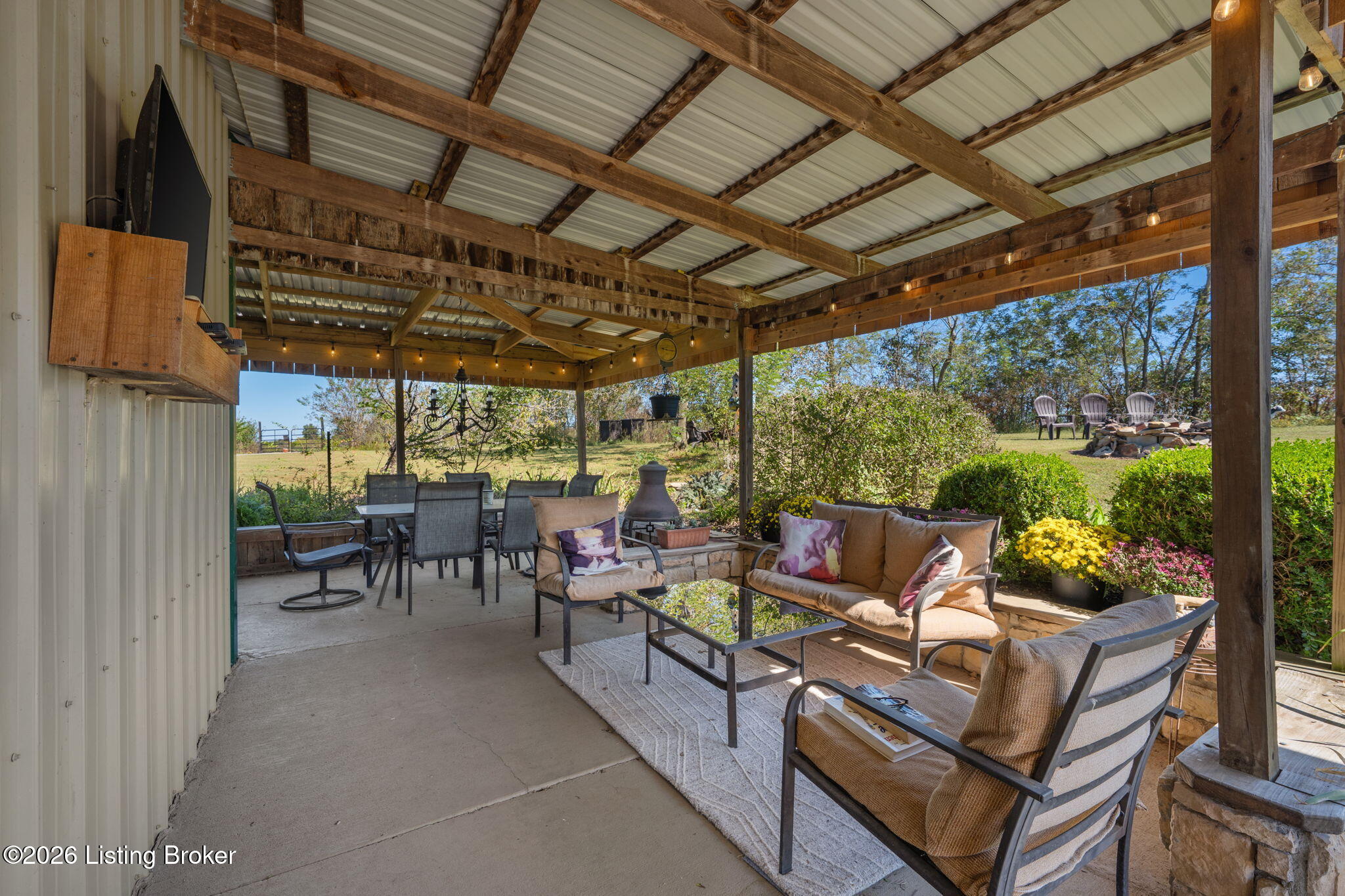 1330 Sandy Beach Ln Property Photo 40