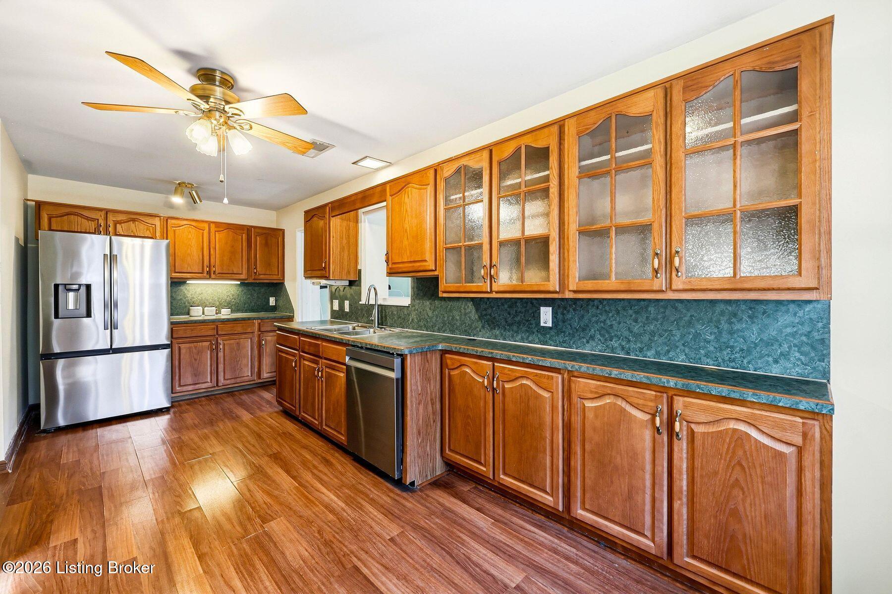 3121 Maywood Pl Property Photo 4