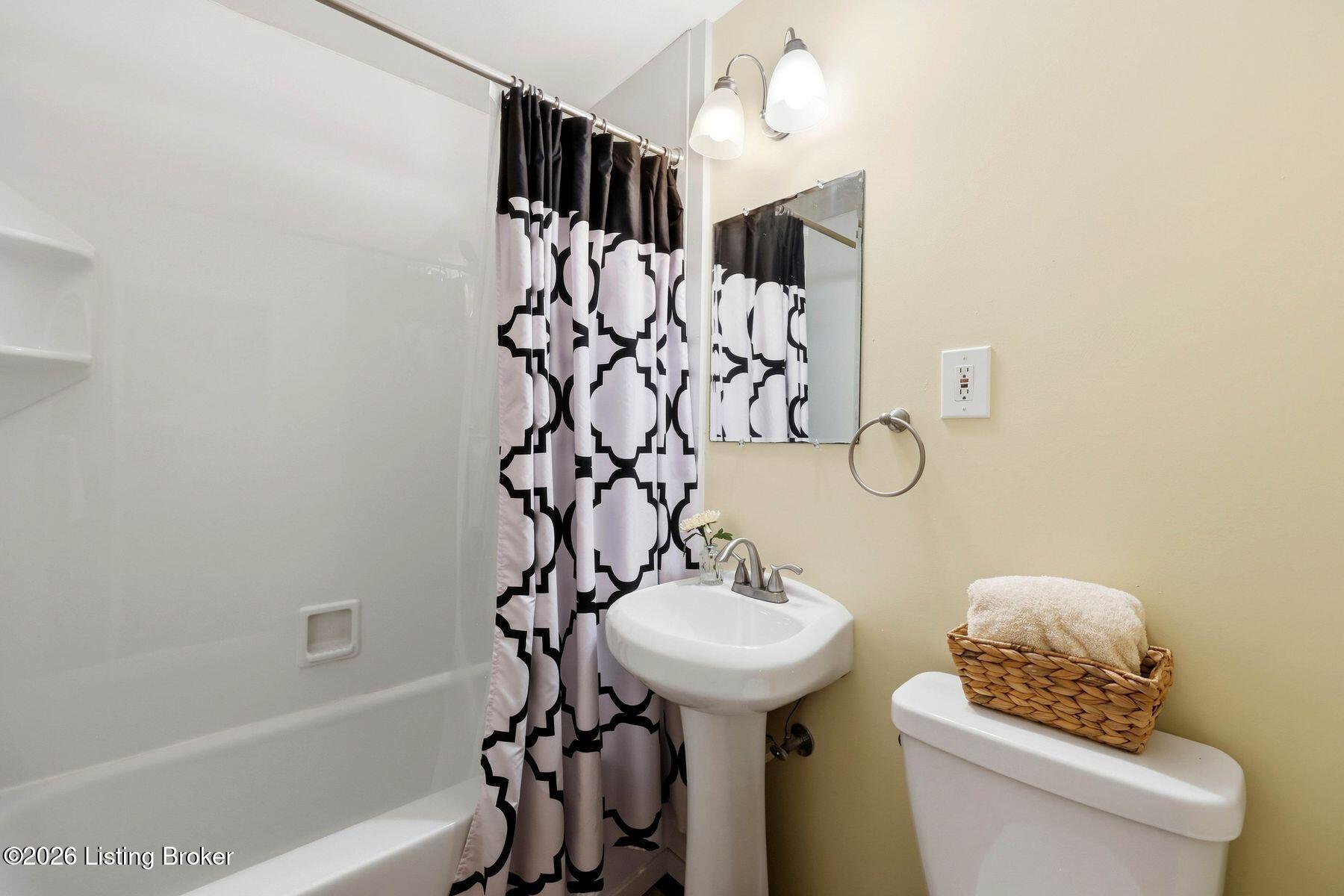 3121 Maywood Pl Property Photo 22
