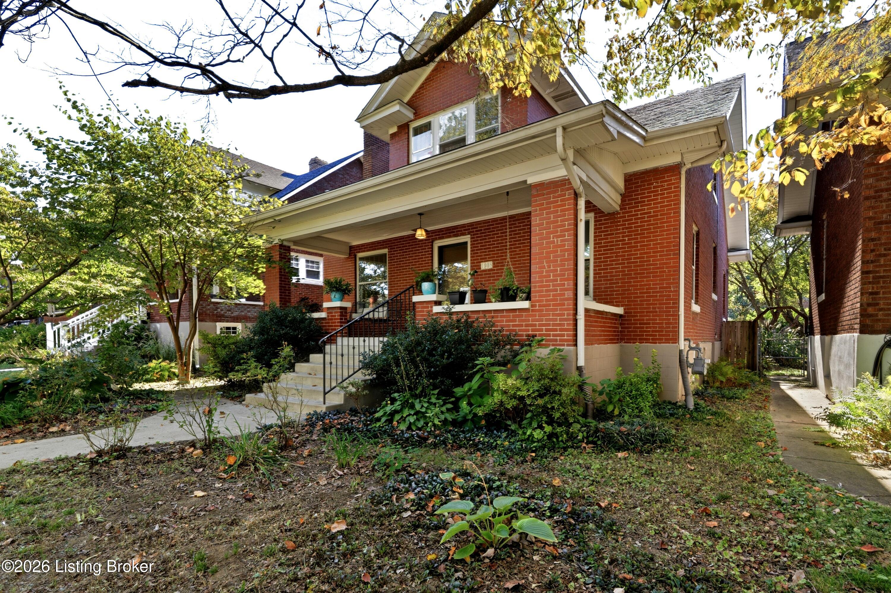 1908 Alfresco Pl Property Photo 2