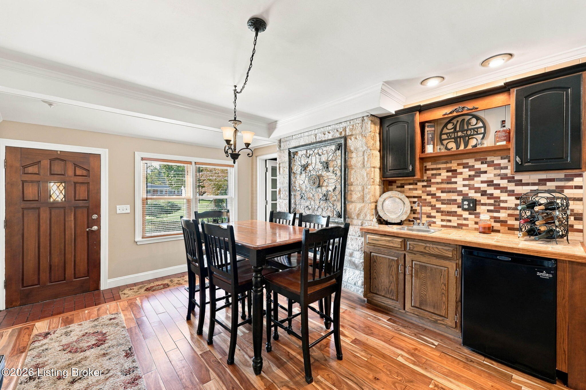 8035 Watterson Trail Property Photo 14
