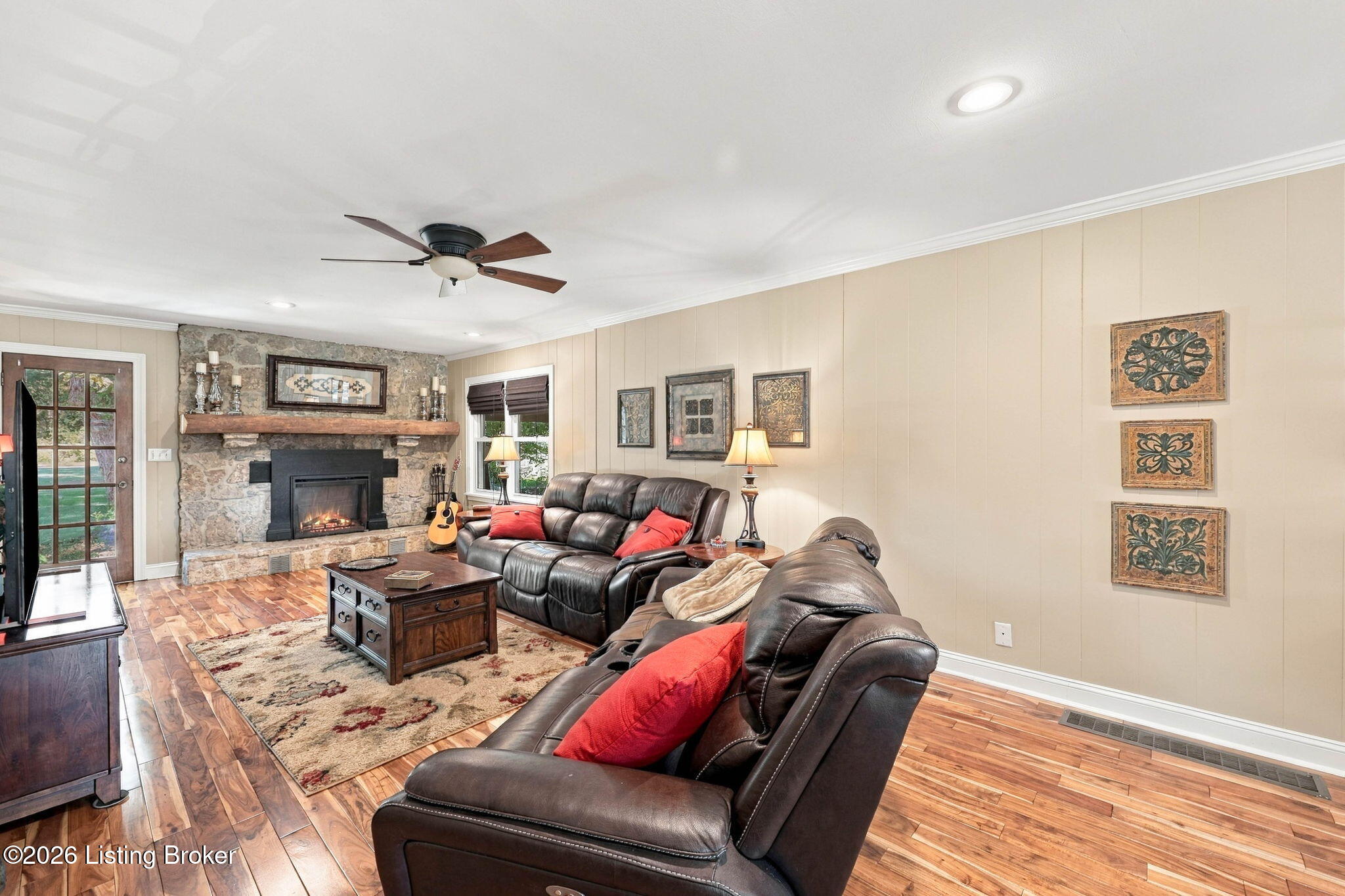 8035 Watterson Trail Property Photo 20