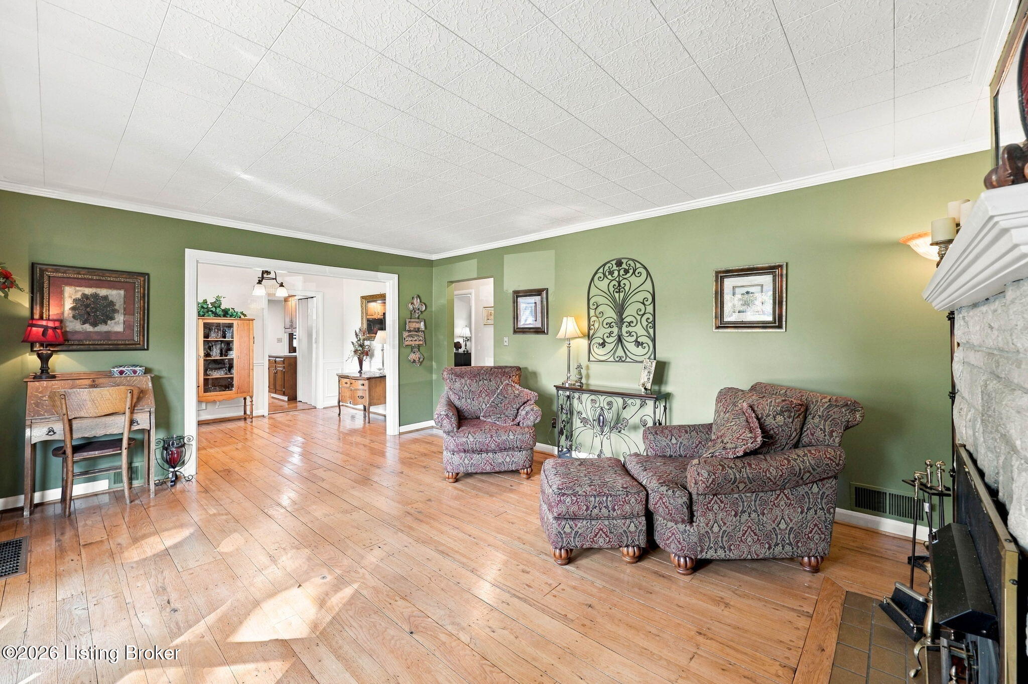 8035 Watterson Trail Property Photo 27