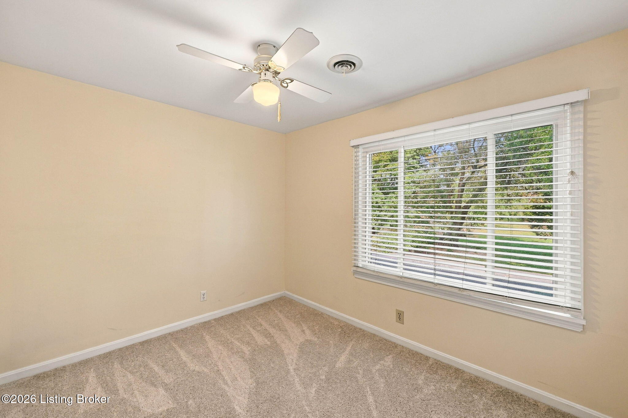 8035 Watterson Trail Property Photo 45