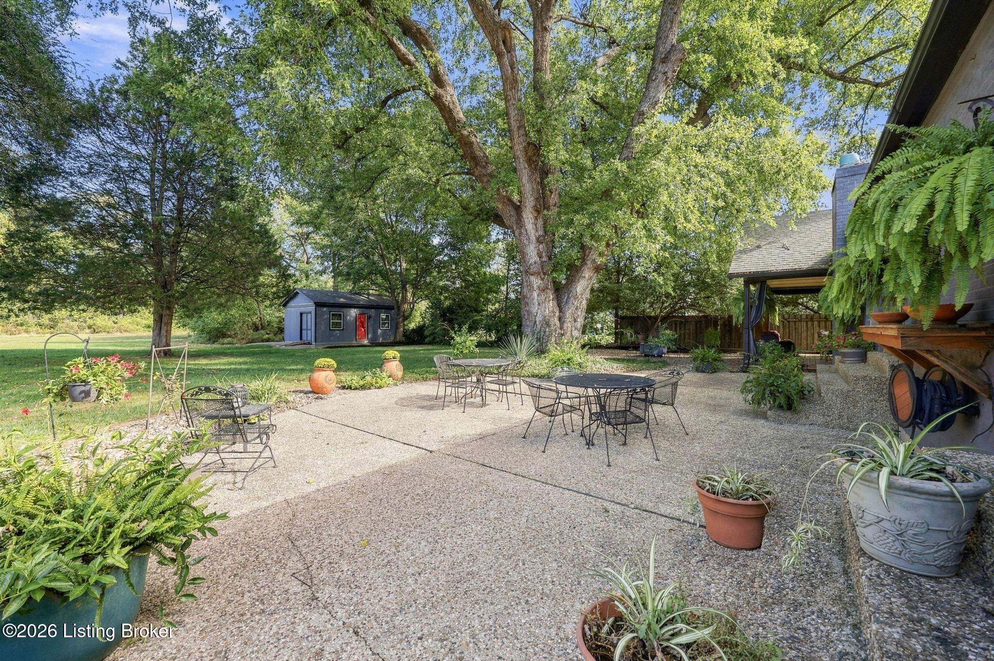 8035 Watterson Trail Property Photo 60