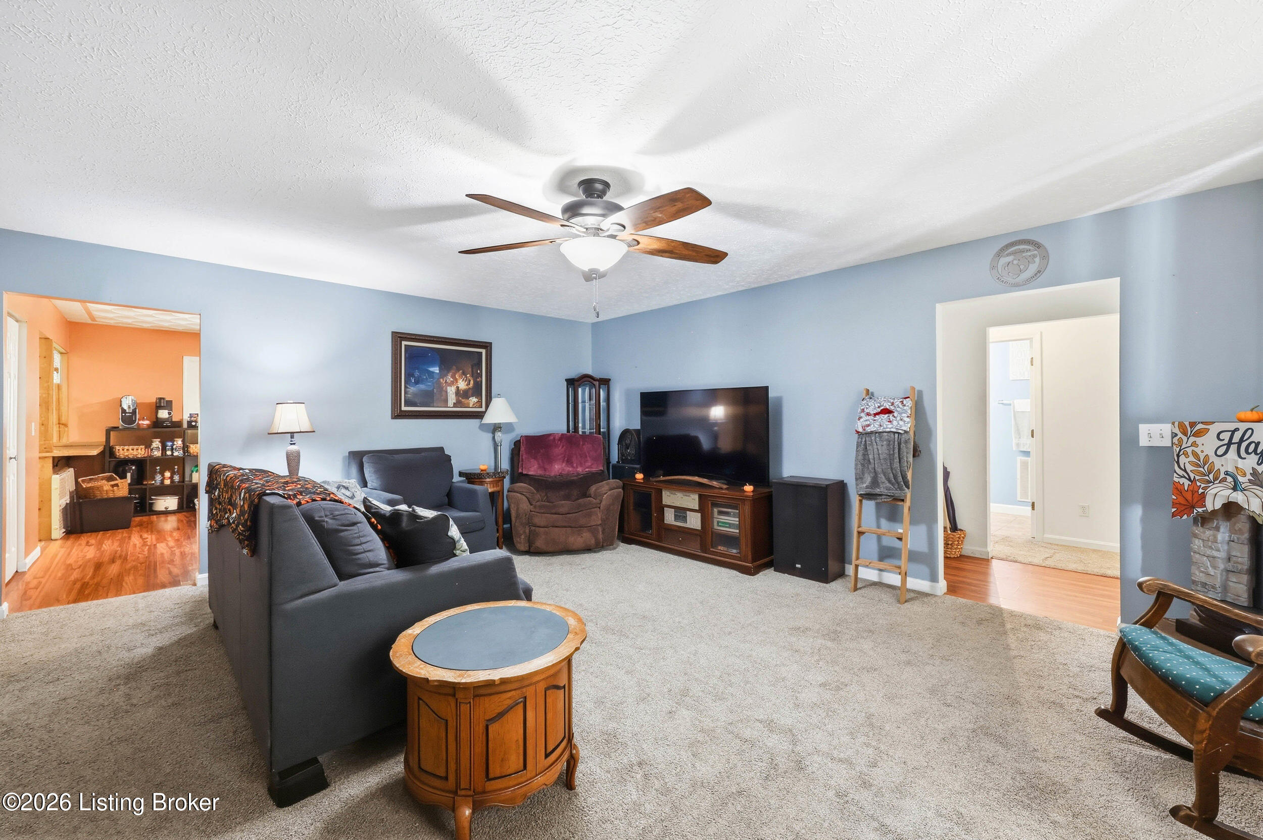 116 Wicker Ln Property Photo 6
