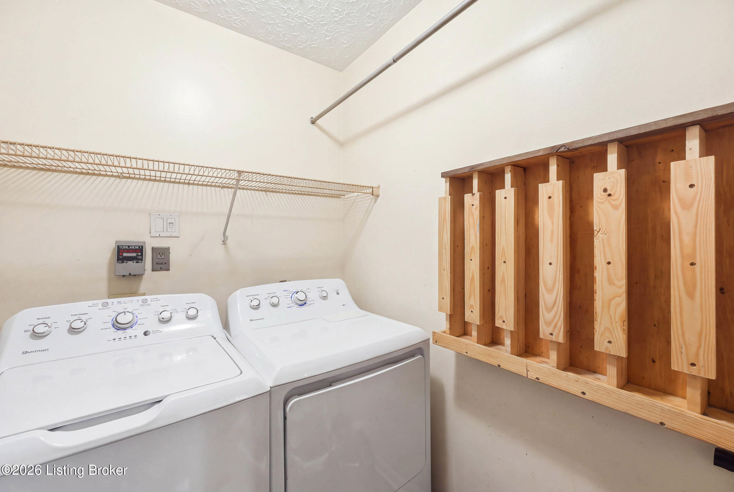 116 Wicker Ln Property Photo 30