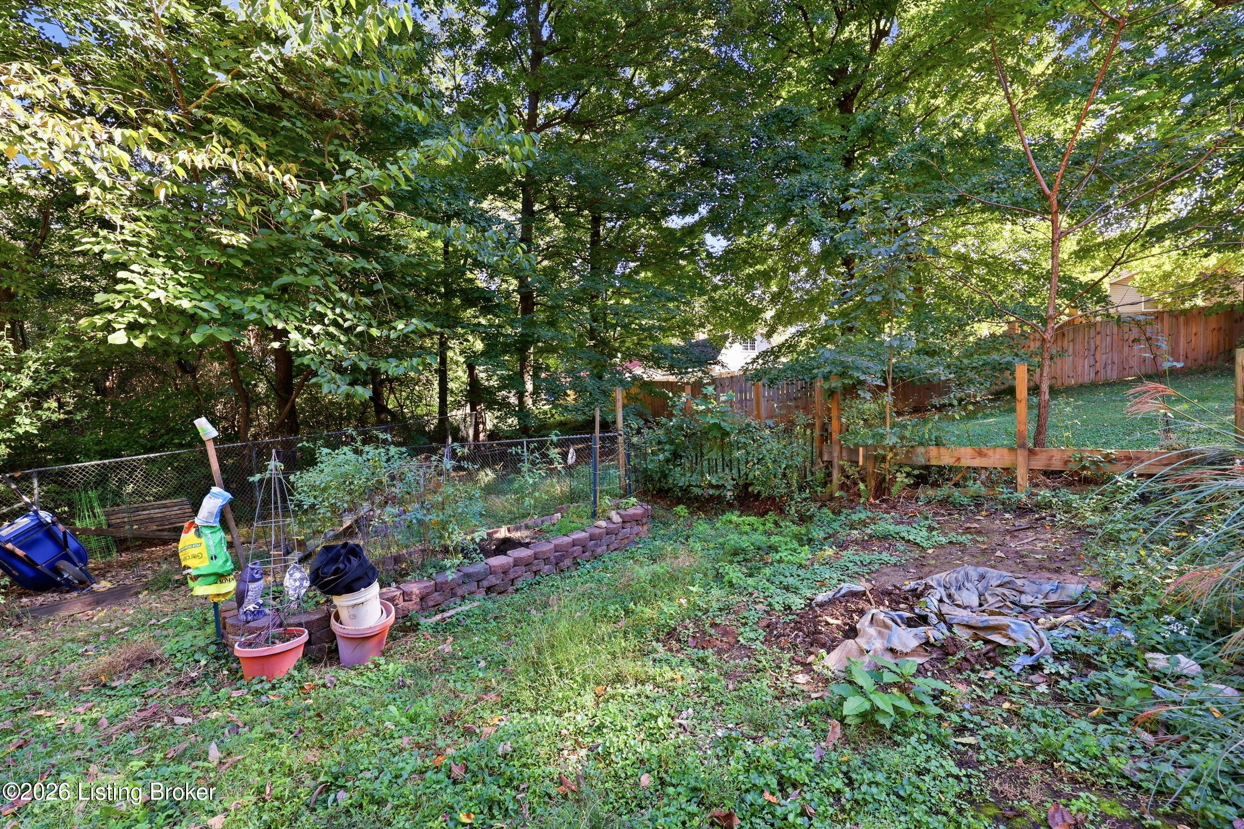 116 Wicker Ln Property Photo 37