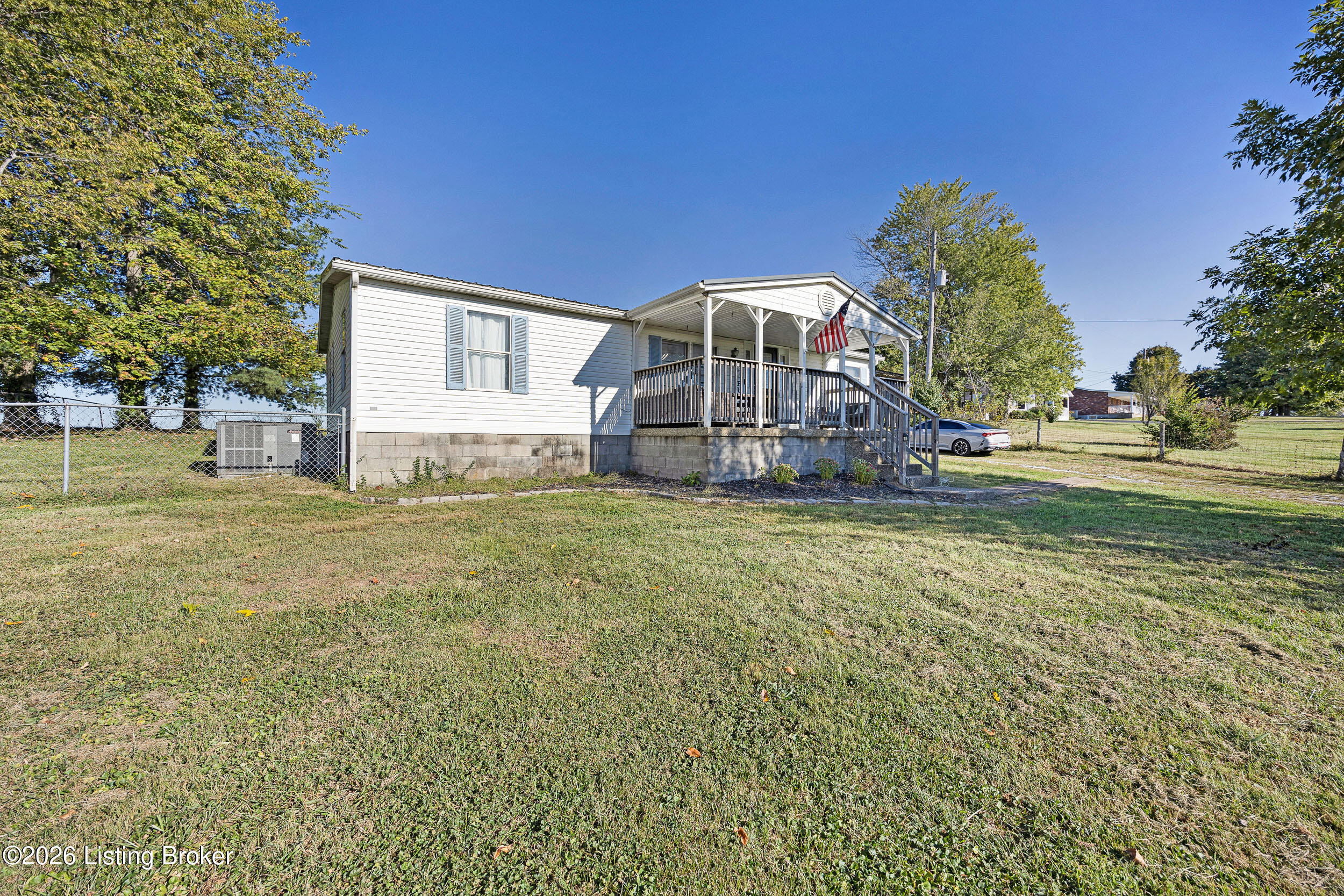 2665 Plum Run Rd Property Photo 5