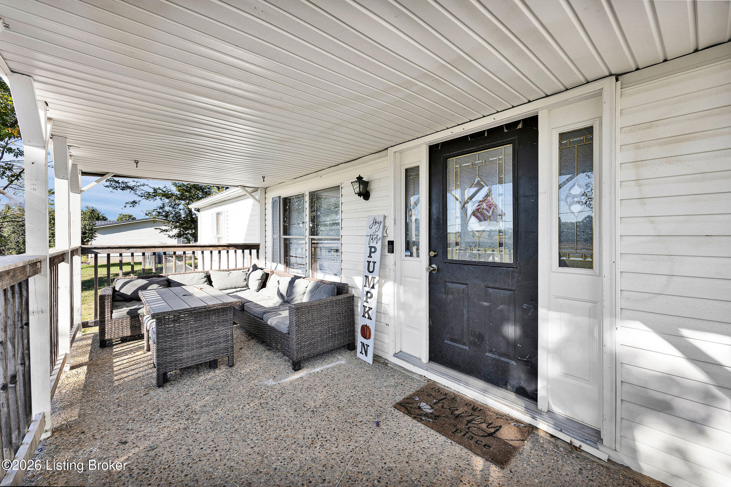 2665 Plum Run Rd Property Photo 6