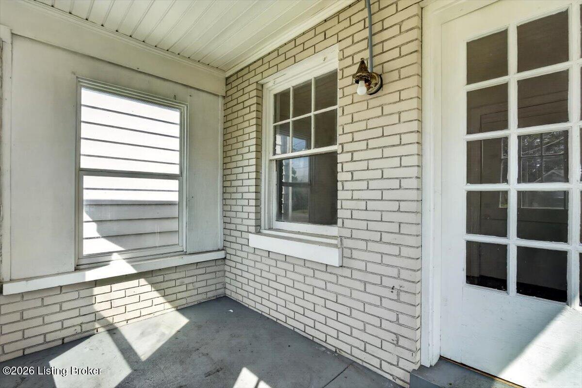 3002 Taylor Blvd Property Photo 3