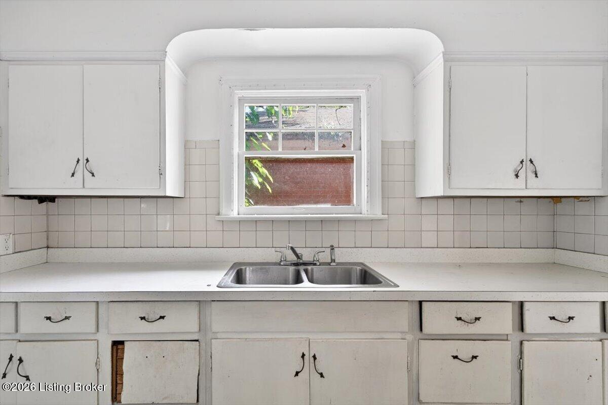 3002 Taylor Blvd Property Photo 20
