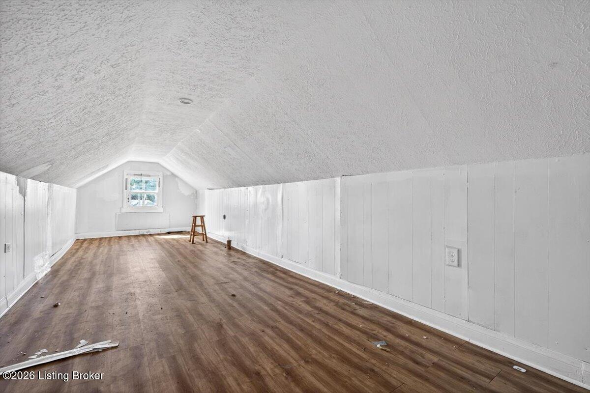 3002 Taylor Blvd Property Photo 23