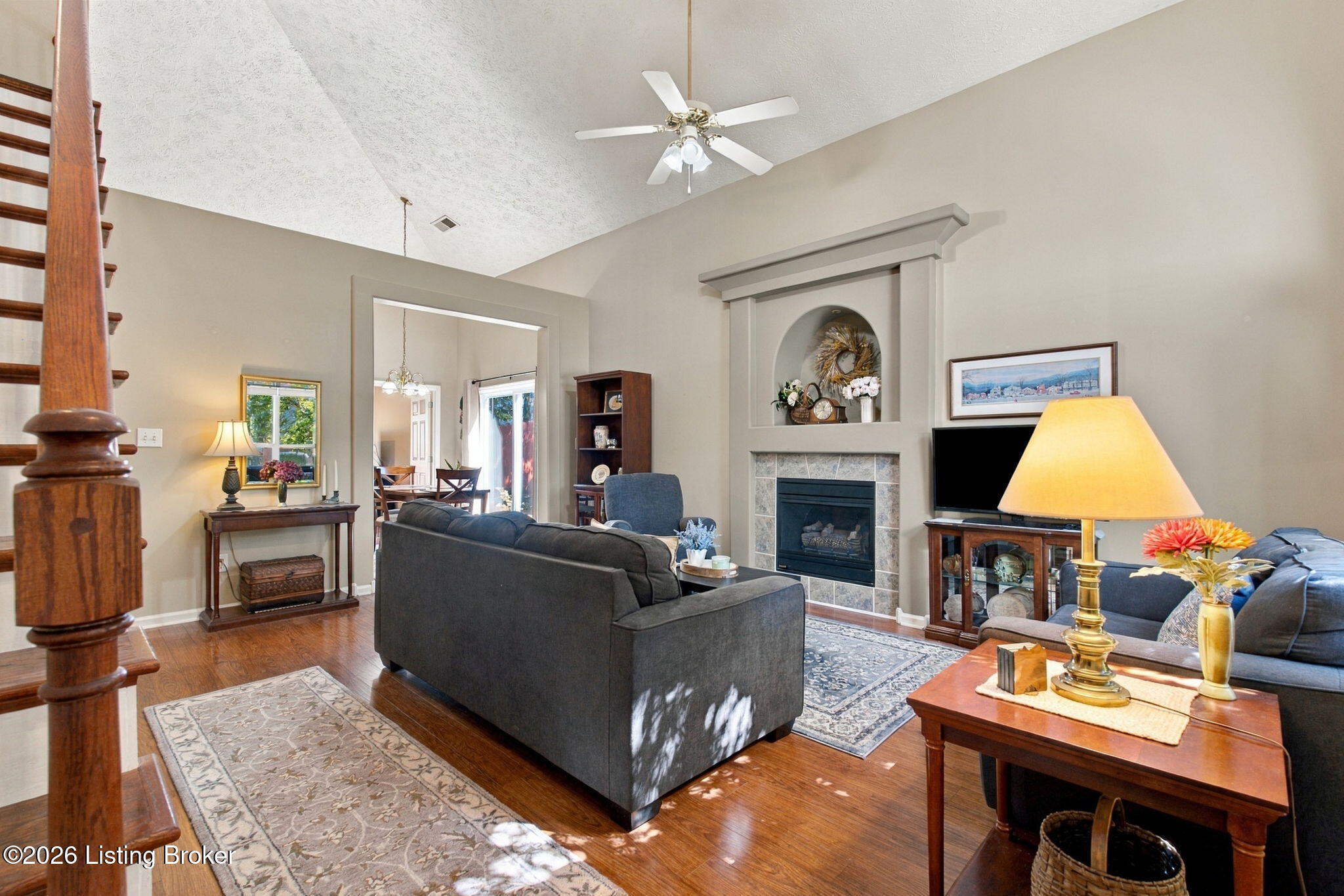 2737 Jacquelyn Ln Property Photo 4