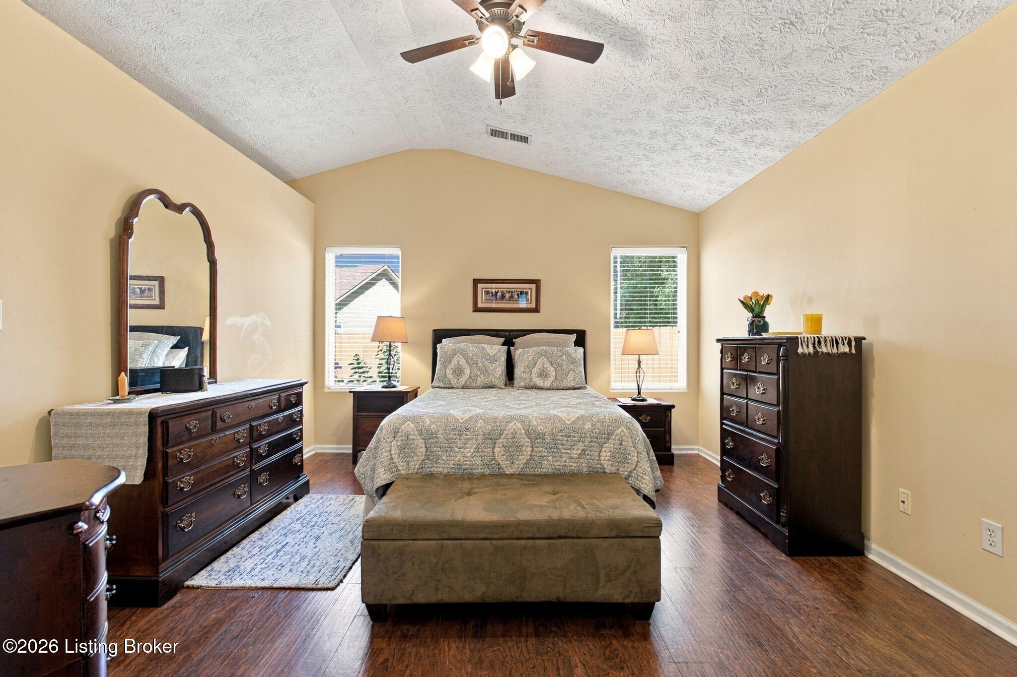 2737 Jacquelyn Ln Property Photo 17