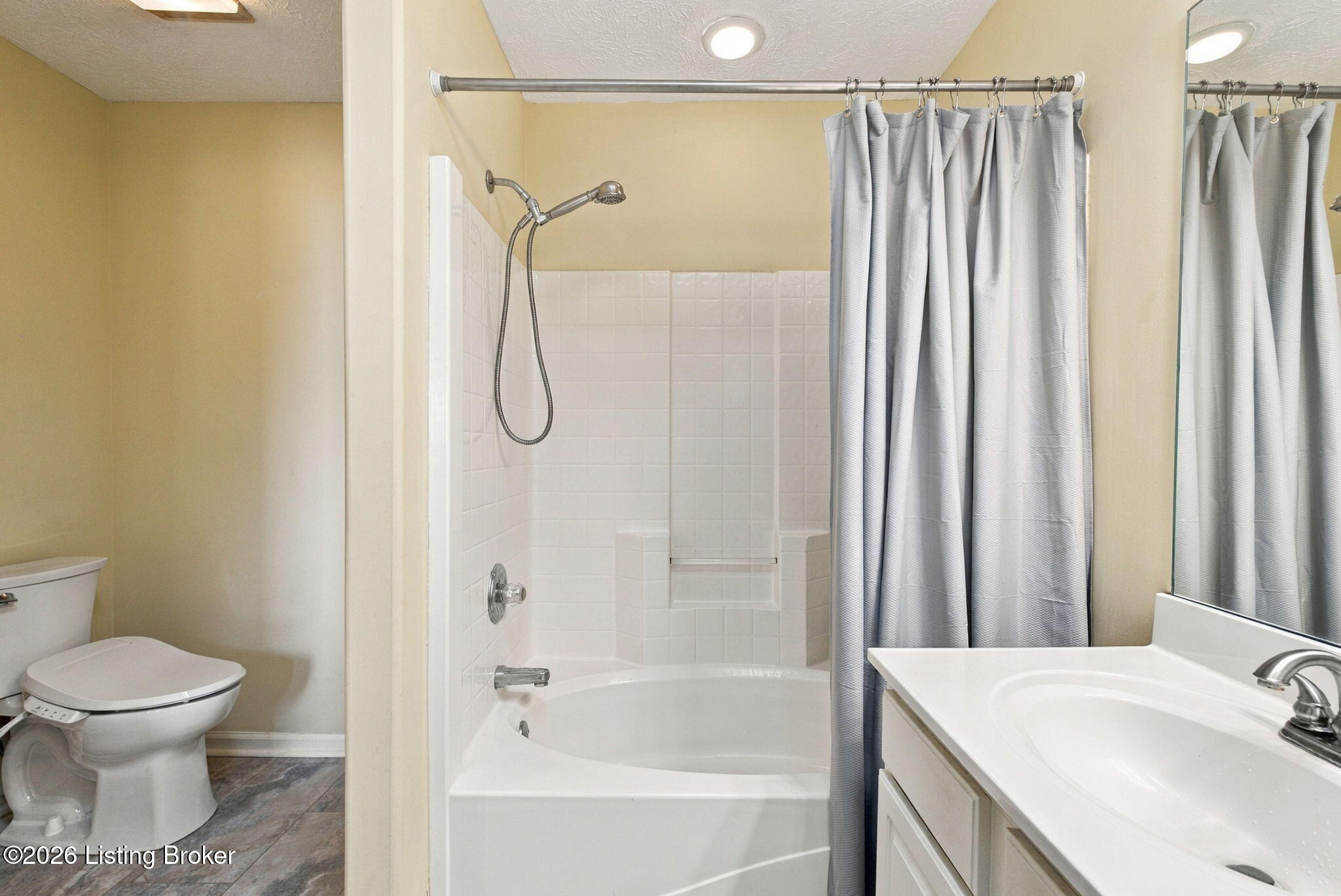 2737 Jacquelyn Ln Property Photo 20