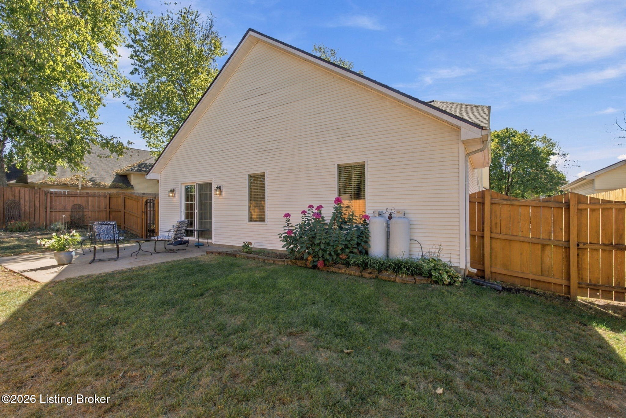 2737 Jacquelyn Ln Property Photo 28