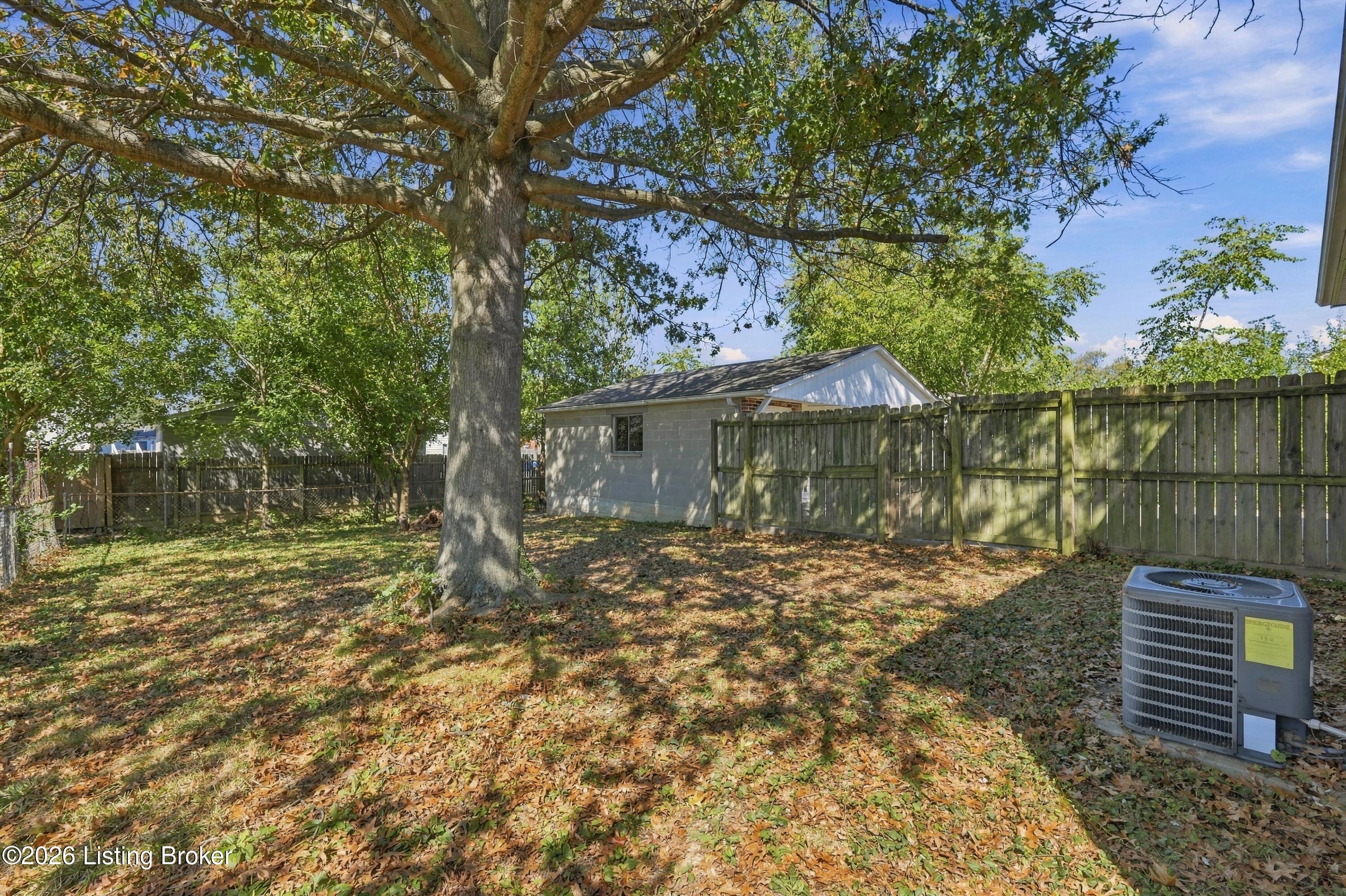 611 Blossom Rd Property Photo 13