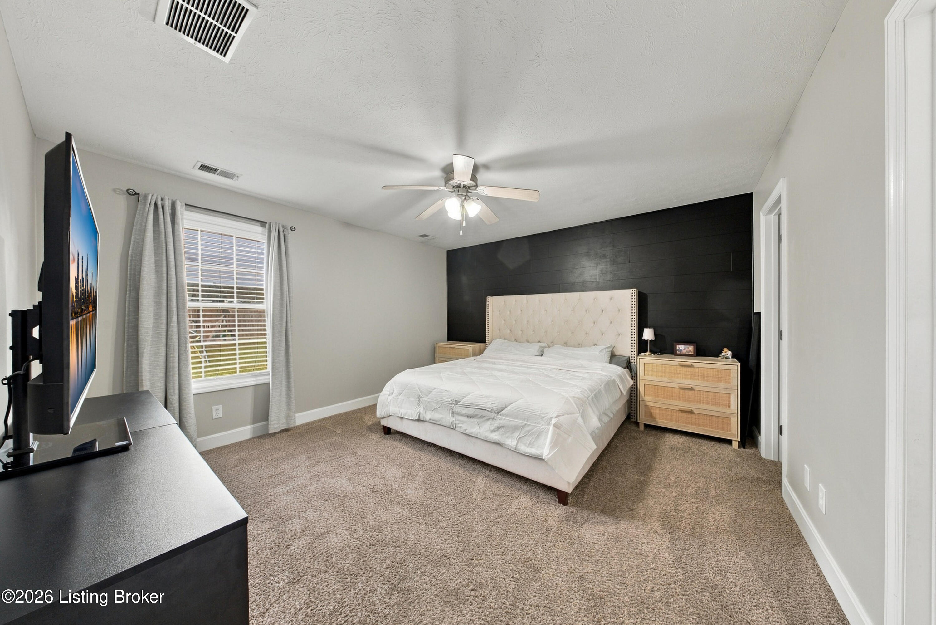 4025 Heron Dr Property Photo 17
