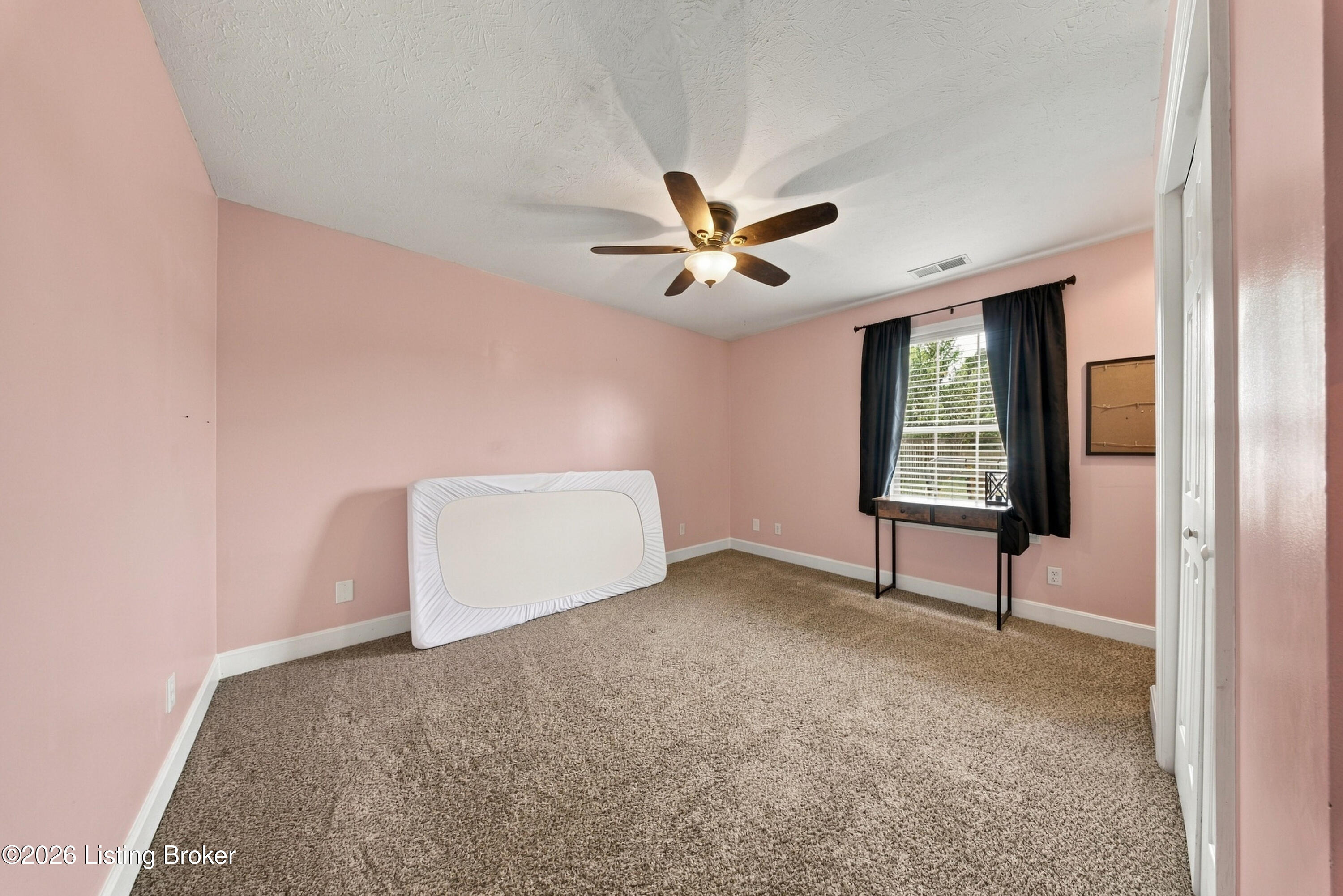 4025 Heron Dr Property Photo 25