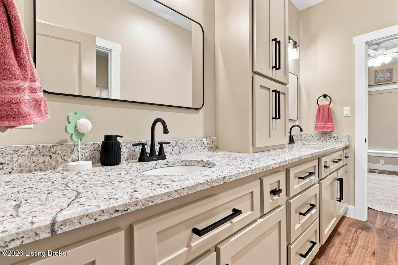 1011 Beantown Rd Property Photo 43