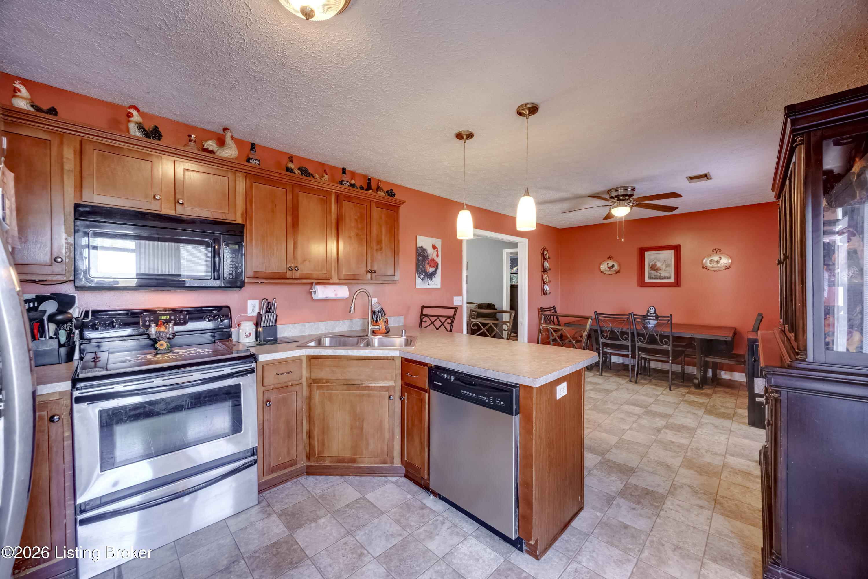 118 Benelli Dr Property Photo 14