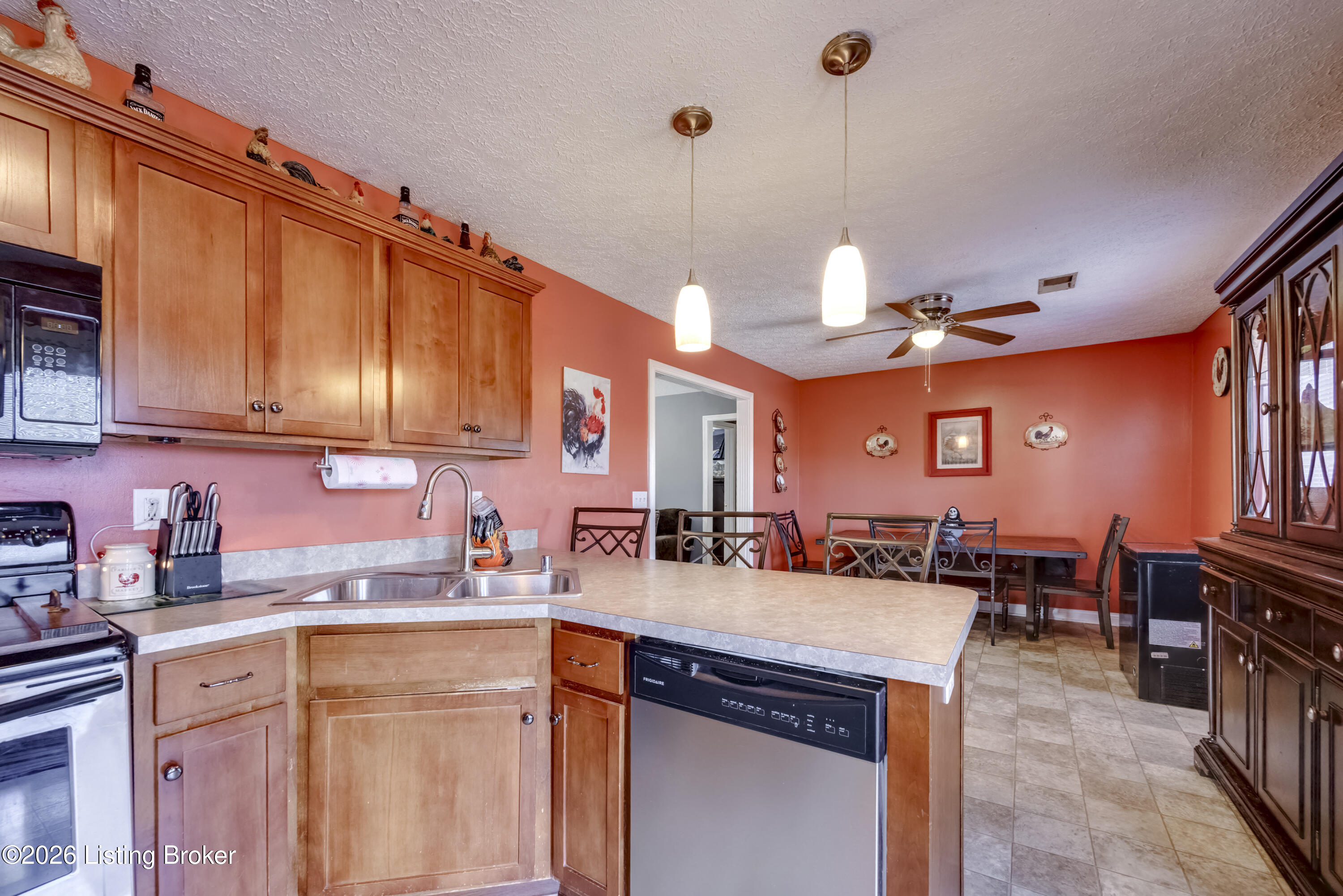 118 Benelli Dr Property Photo 17