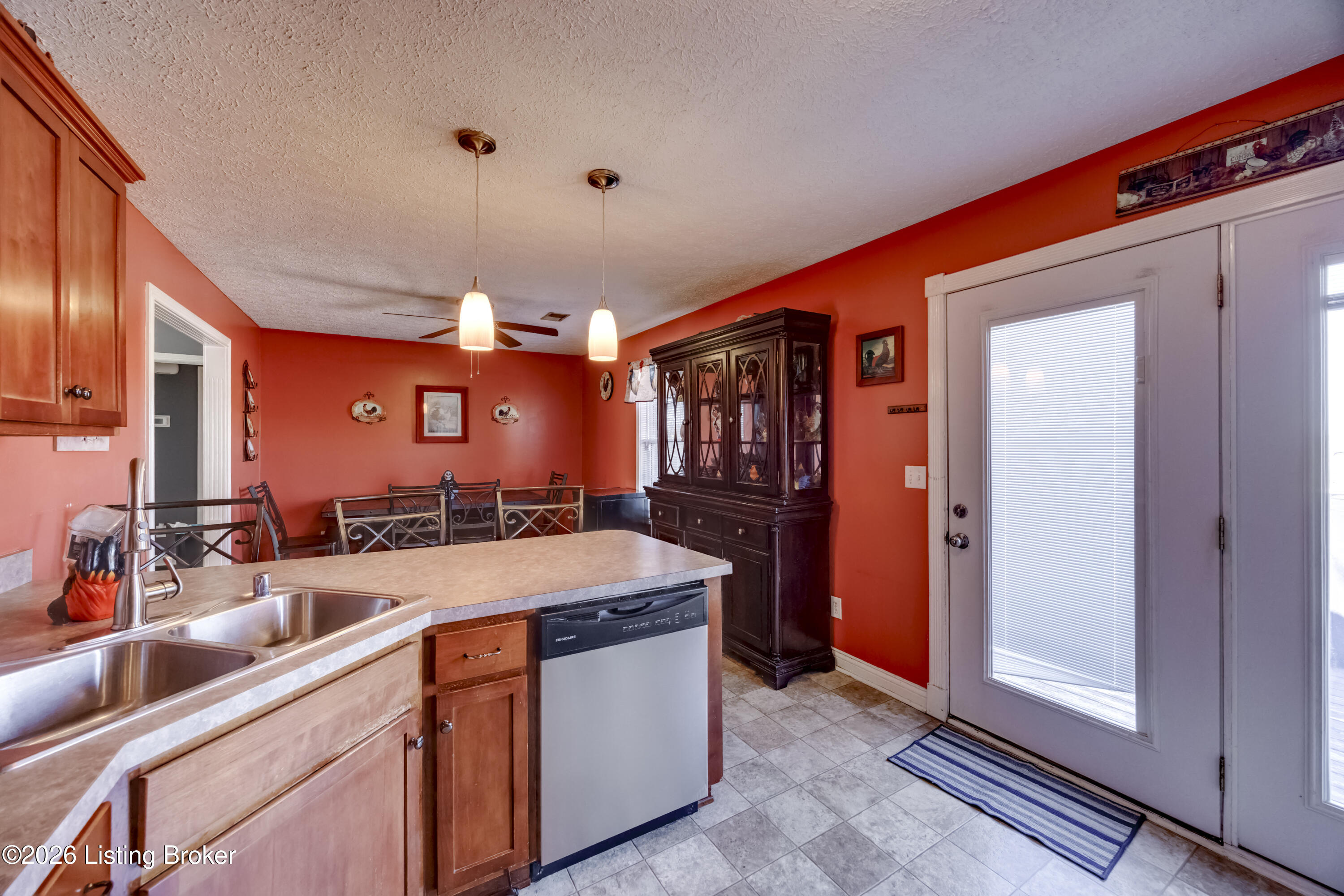 118 Benelli Dr Property Photo 18