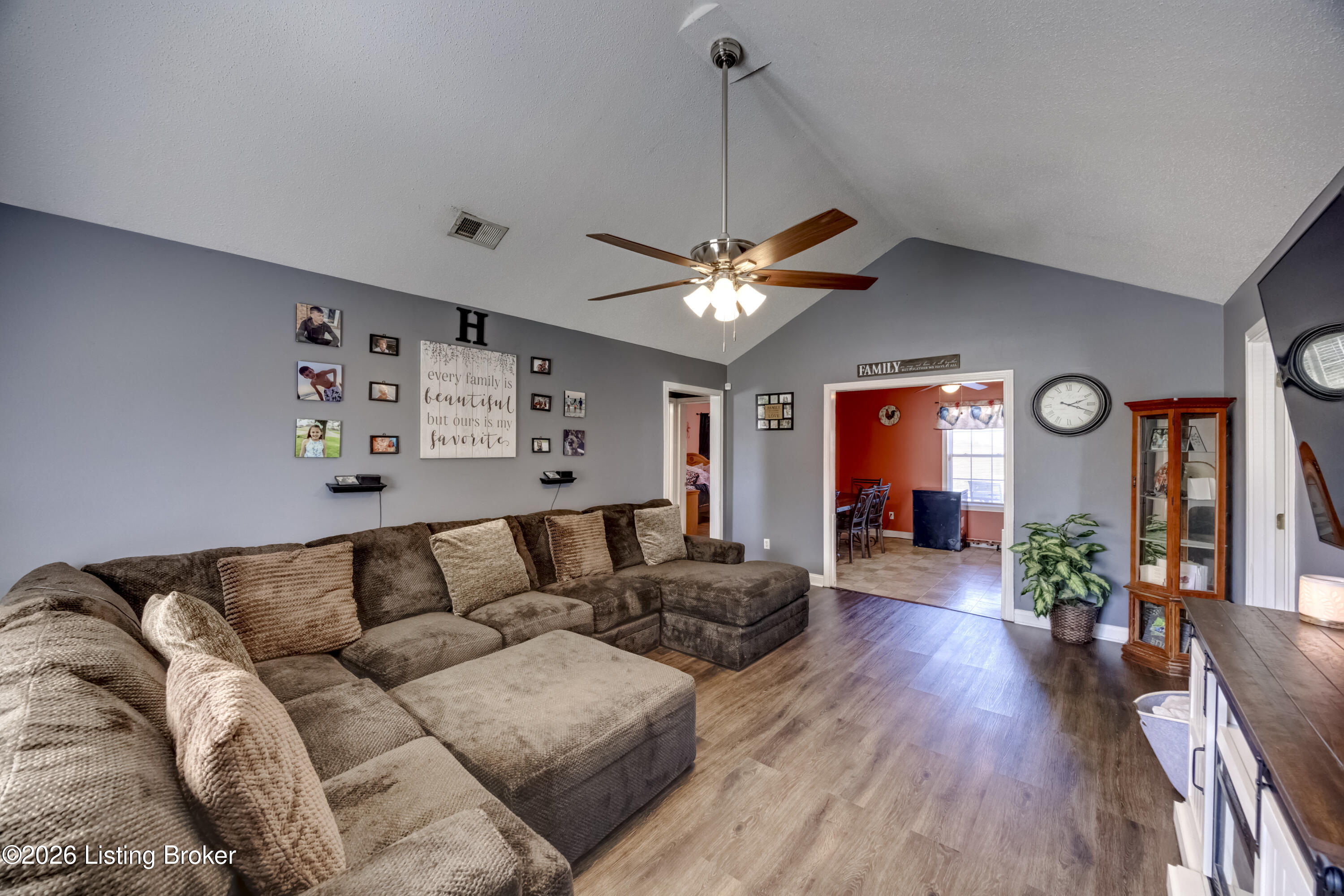 118 Benelli Dr Property Photo 26