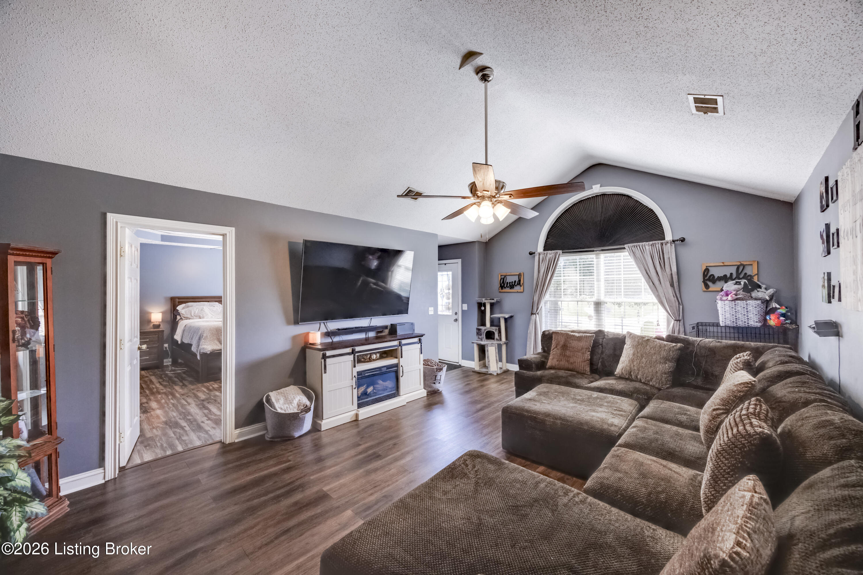 118 Benelli Dr Property Photo 27