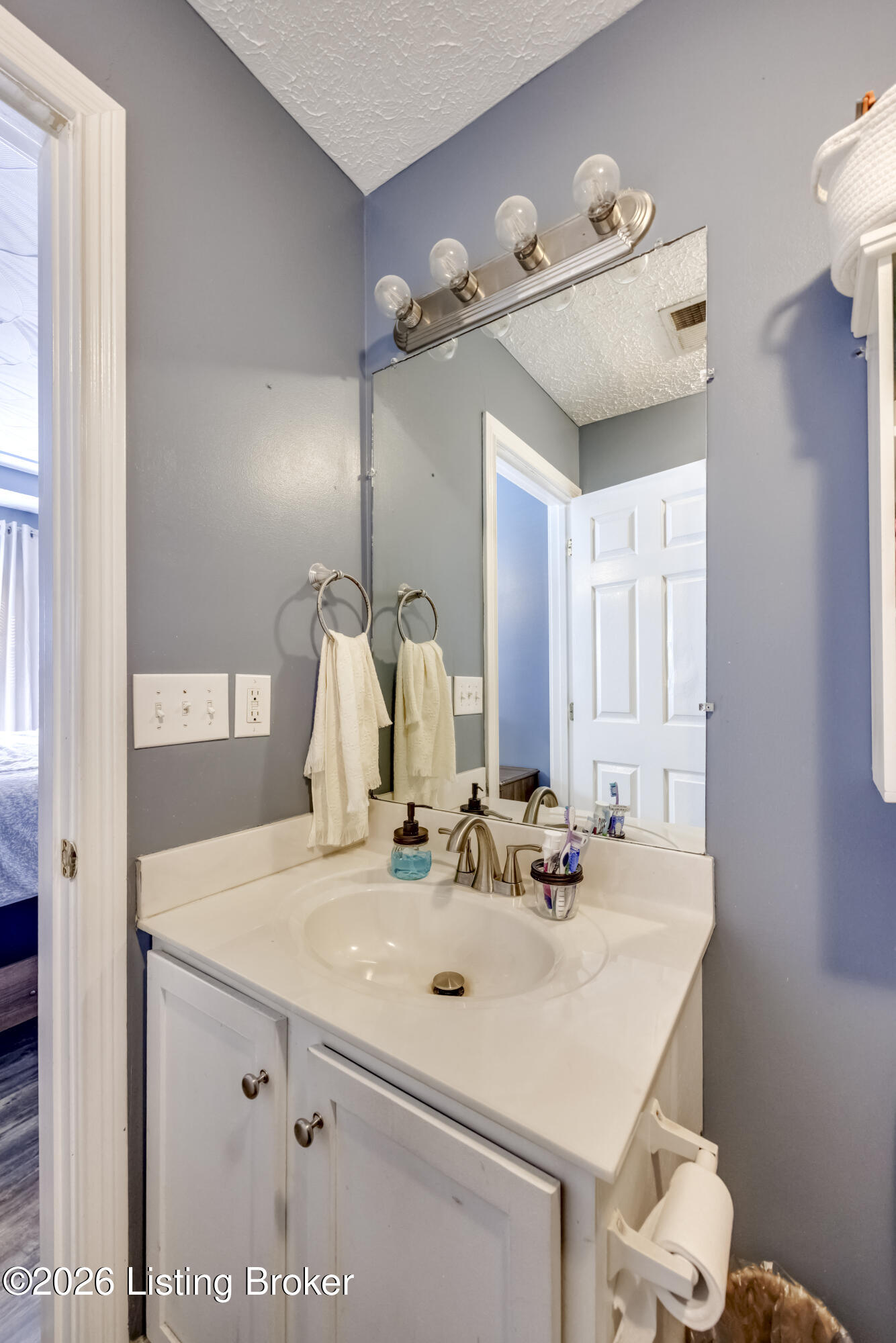 118 Benelli Dr Property Photo 45