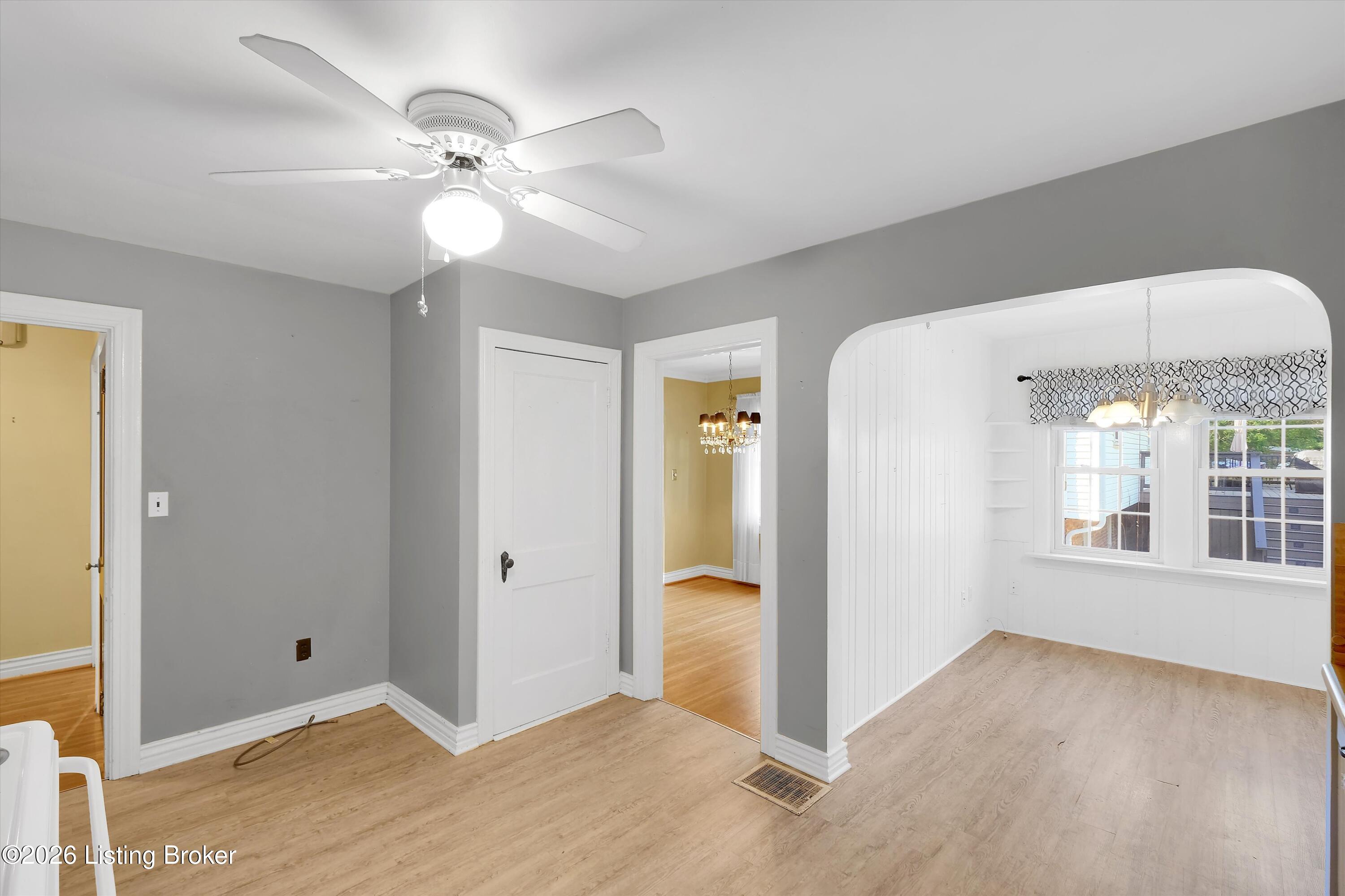 1205 Valley Dr Property Photo 18