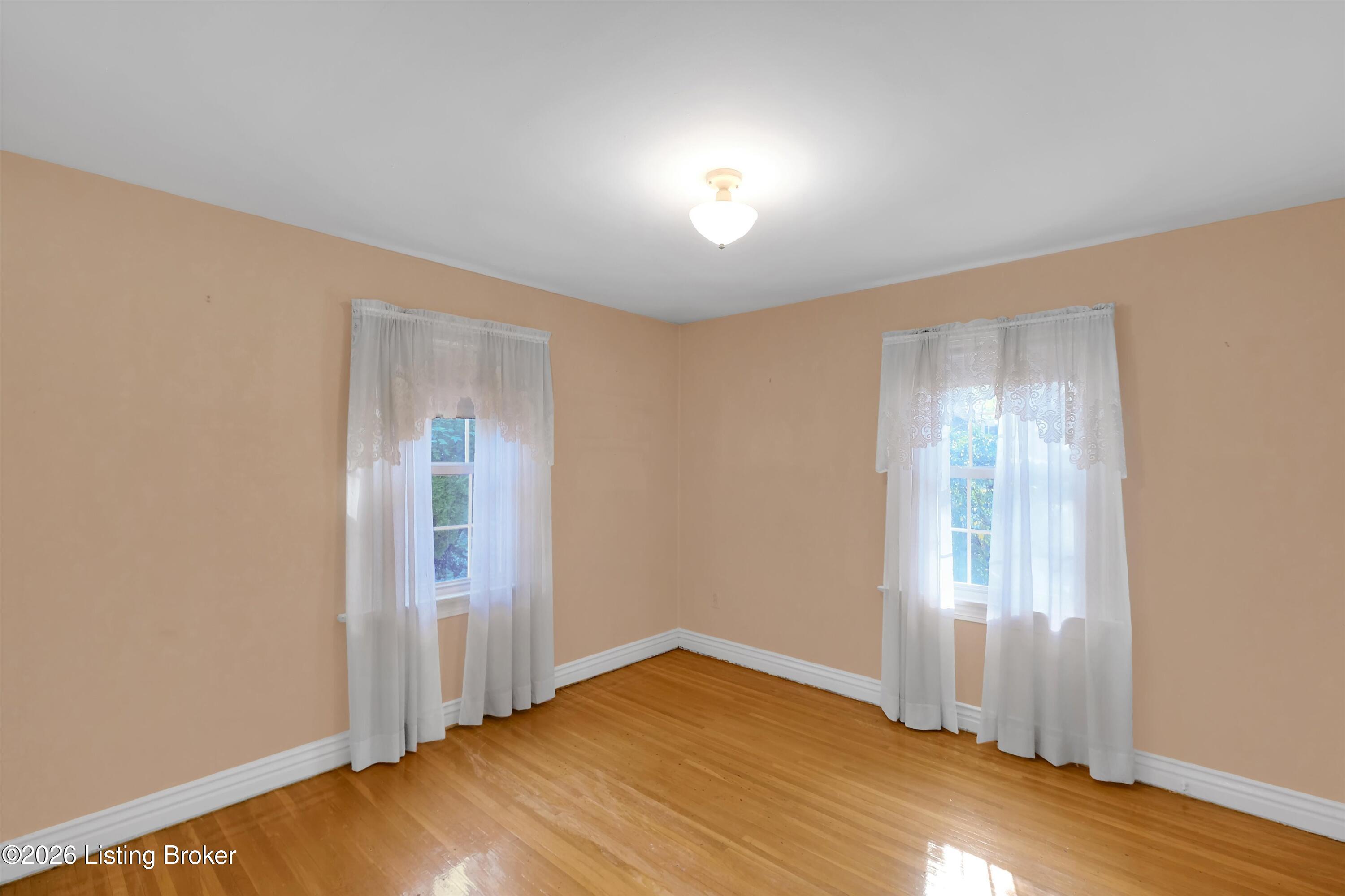 1205 Valley Dr Property Photo 24