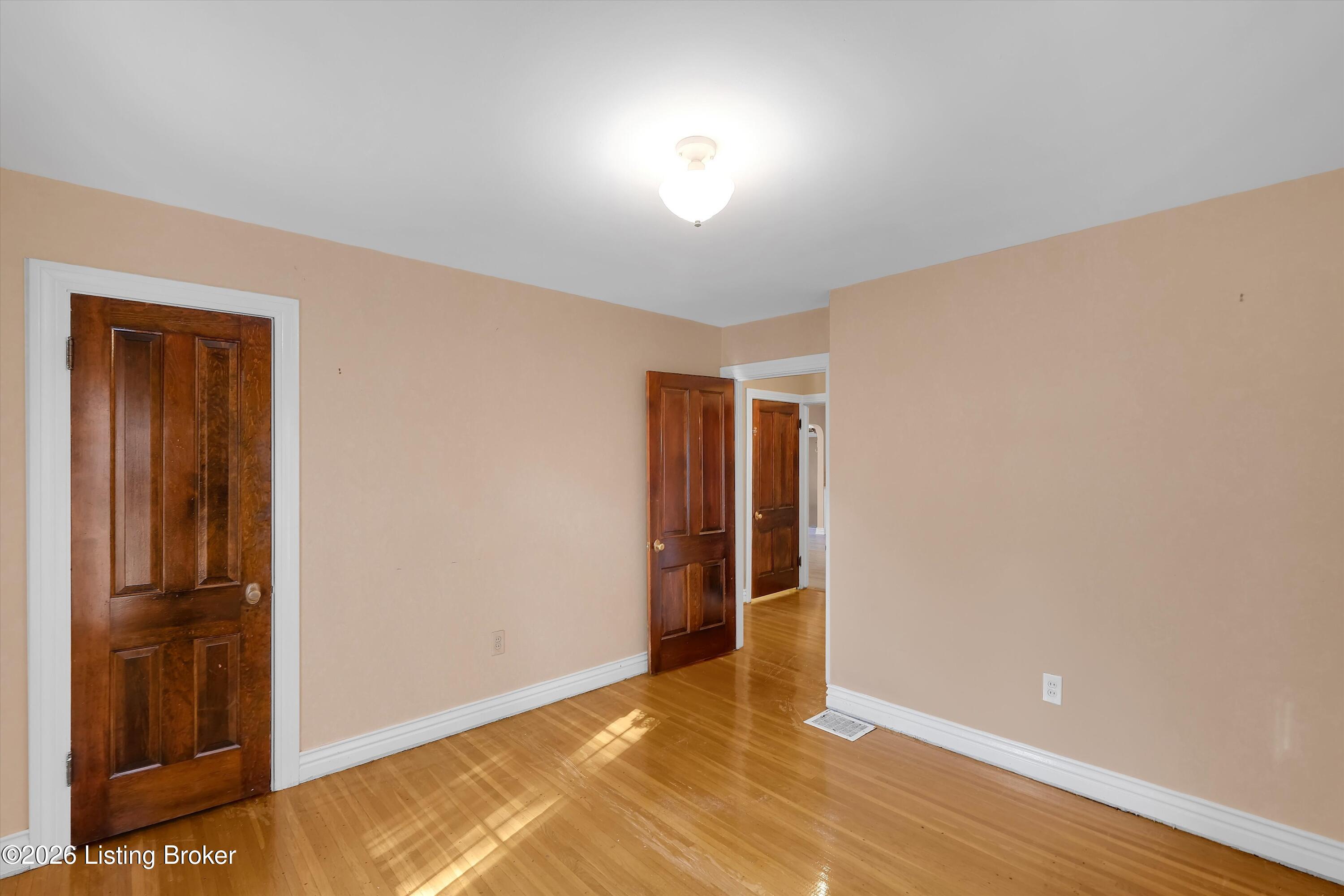 1205 Valley Dr Property Photo 27