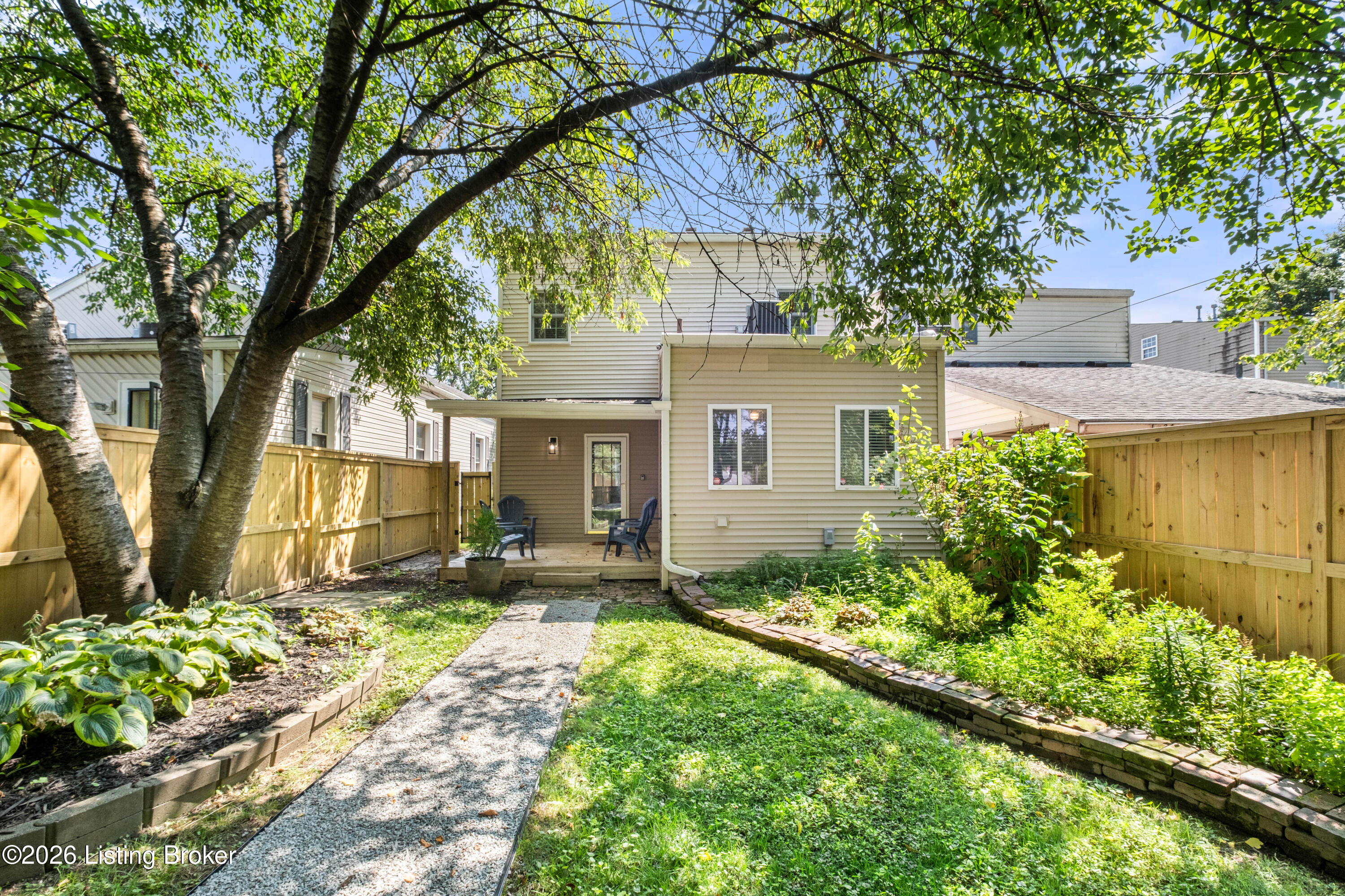 1032 Logan St Property Photo 30