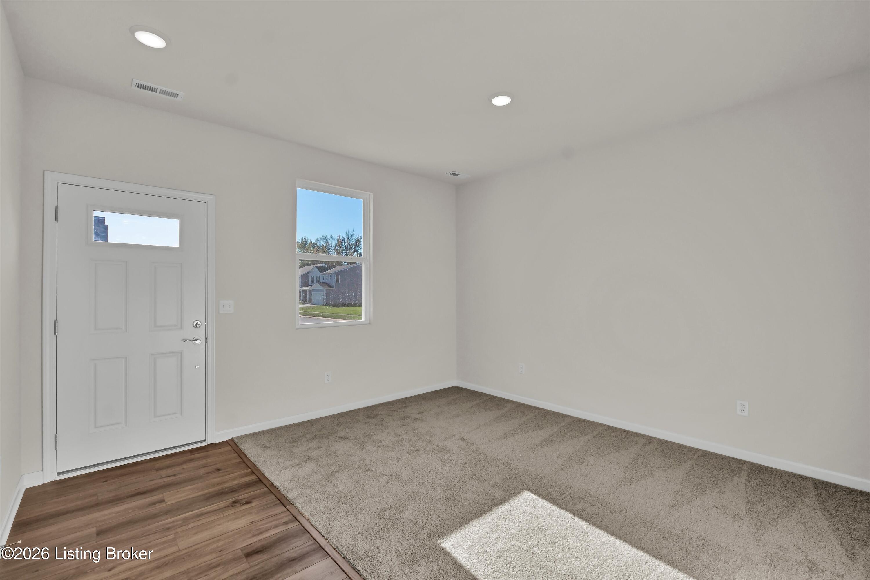 8415 Hollis View Way Property Photo 4
