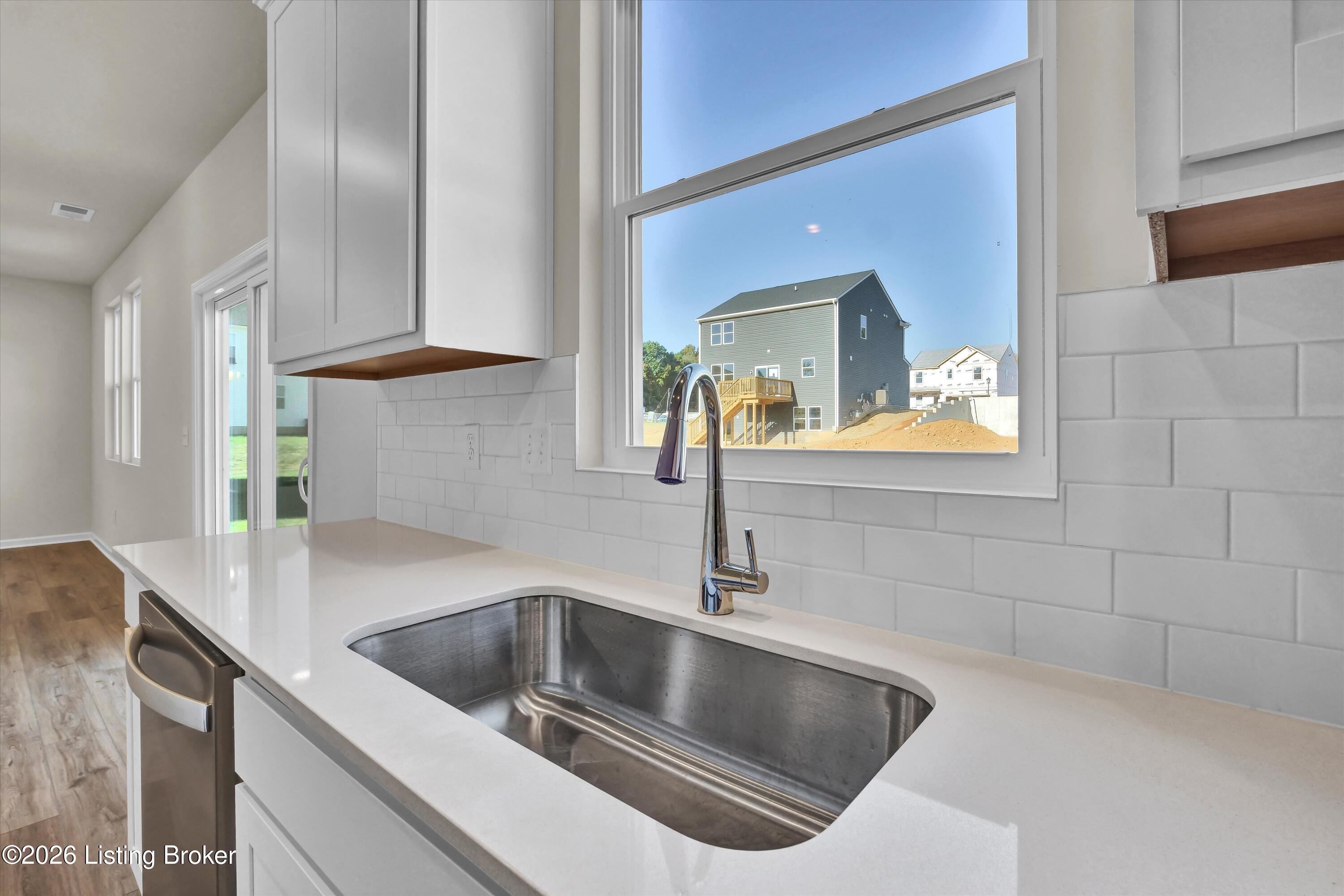 8415 Hollis View Way Property Photo 15