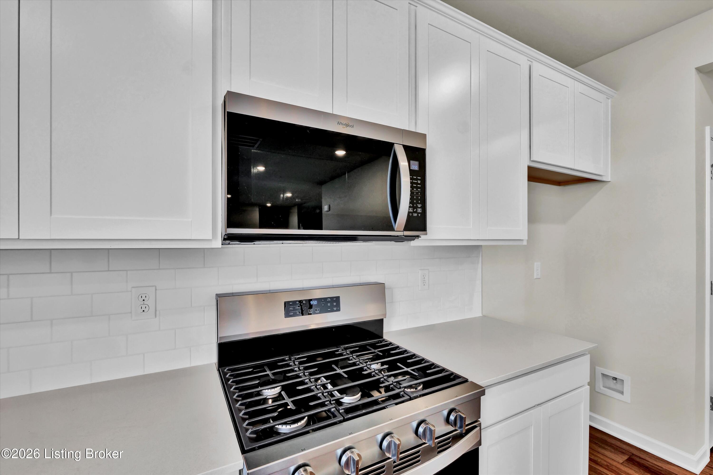 8415 Hollis View Way Property Photo 16