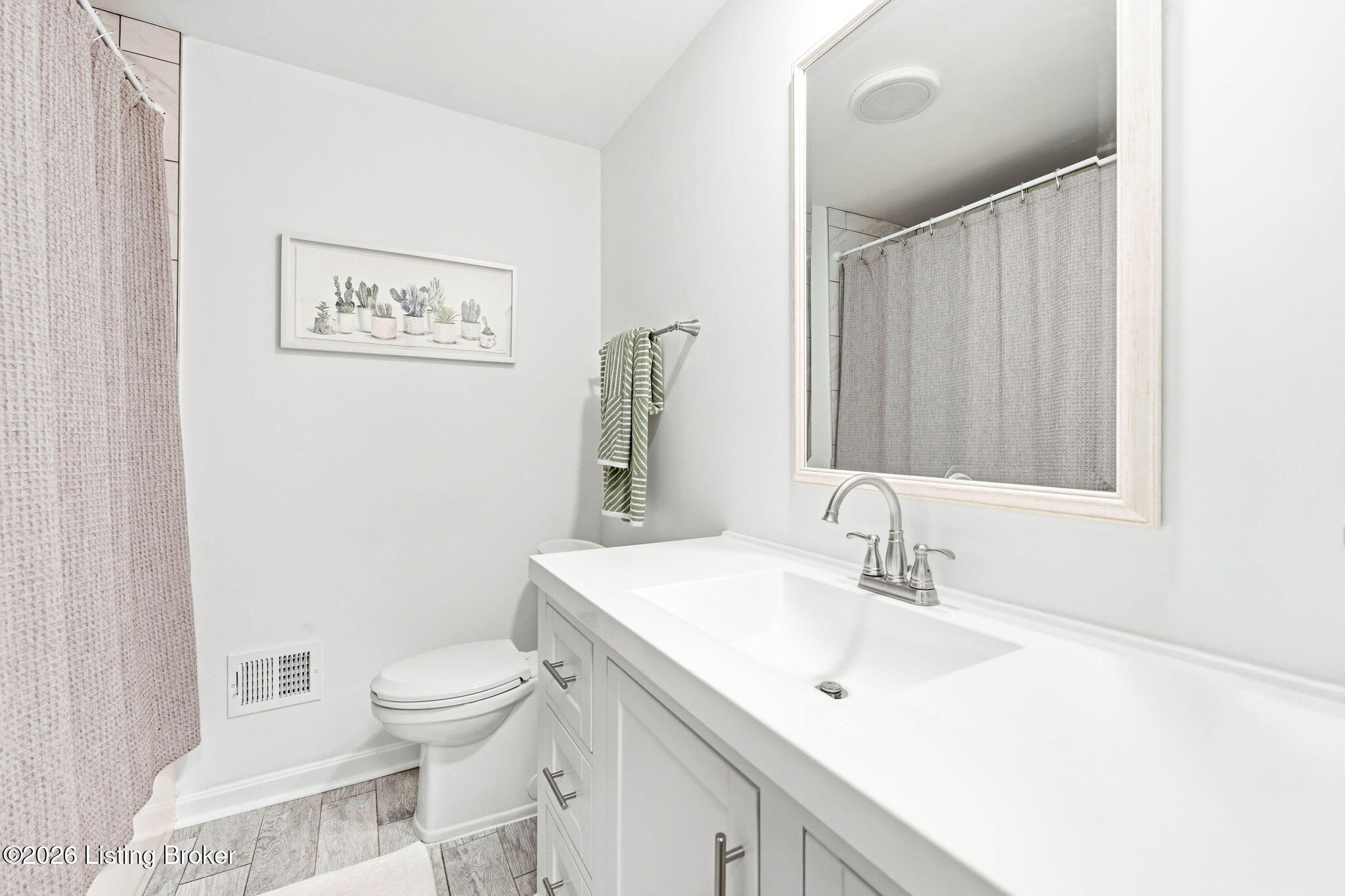 316 Castleview Dr Property Photo 30