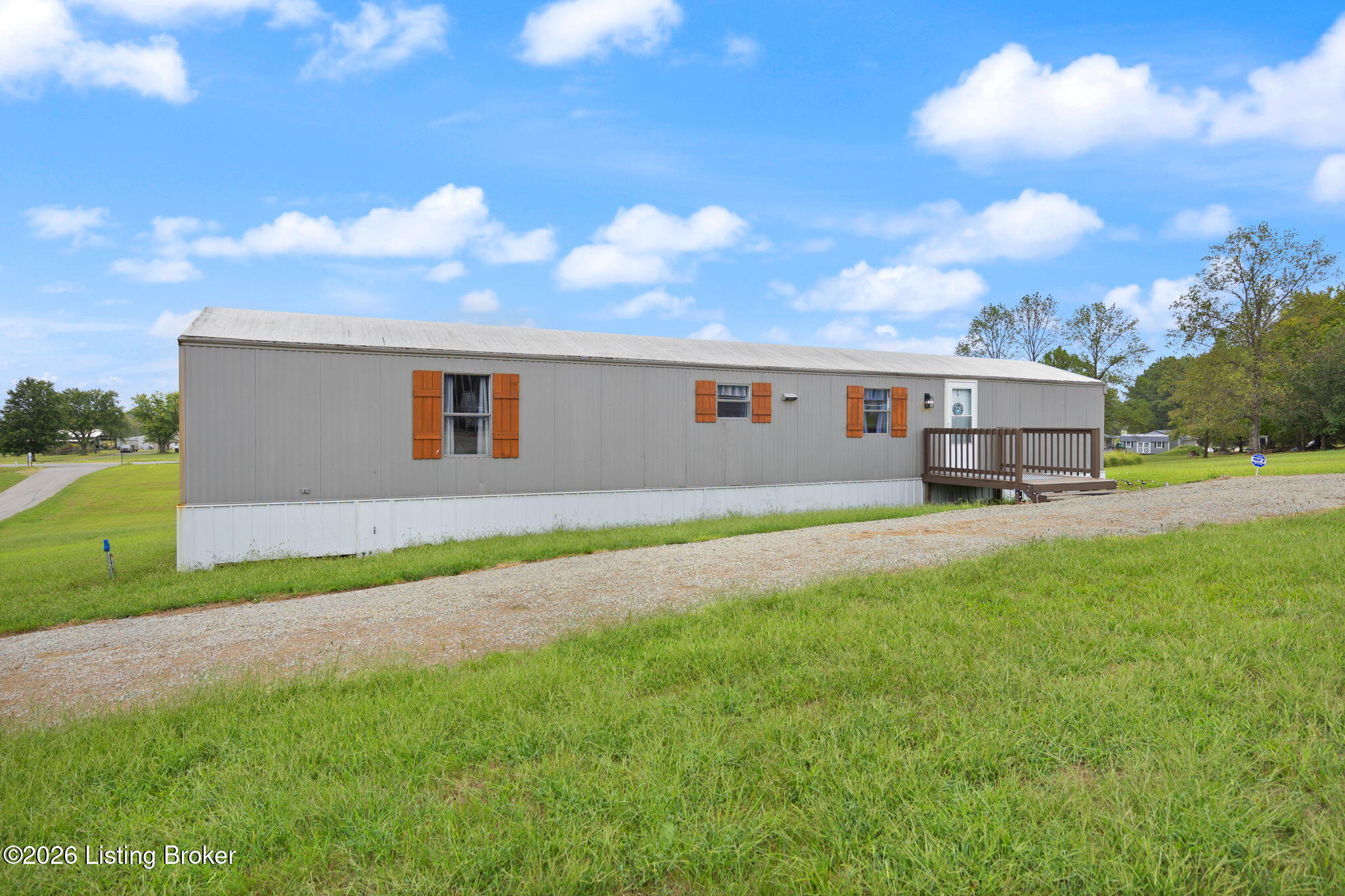 821 Foxwood Cir Property Photo 1