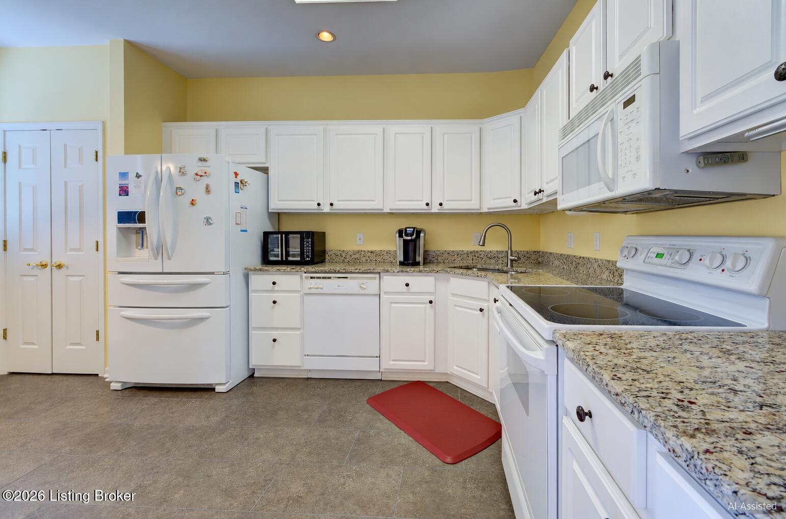 9806 Newquay Cir Property Photo 4