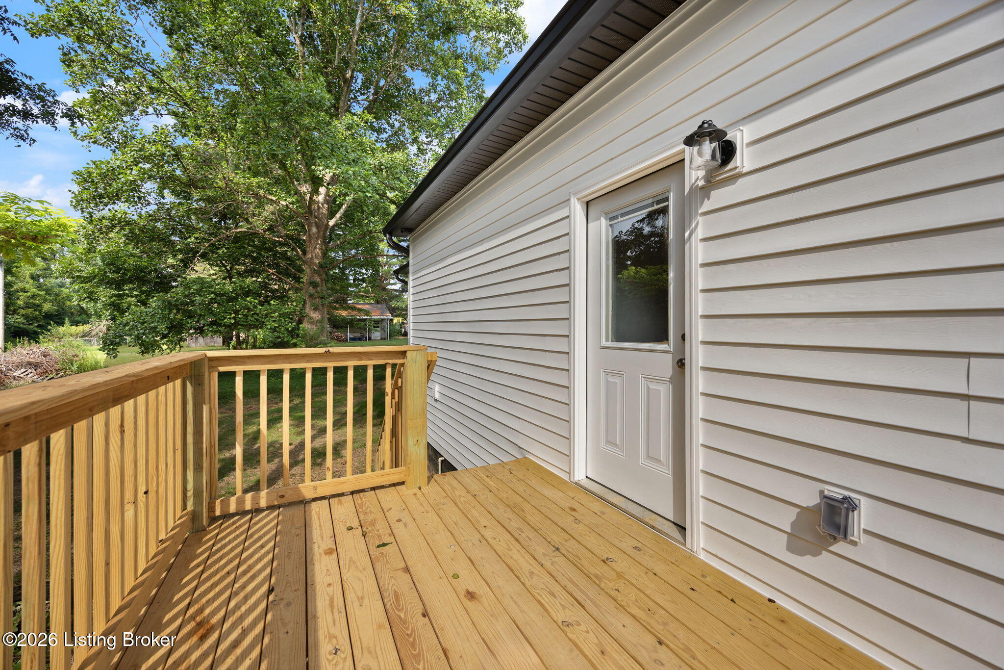 412 Wilmoth St Property Photo 7