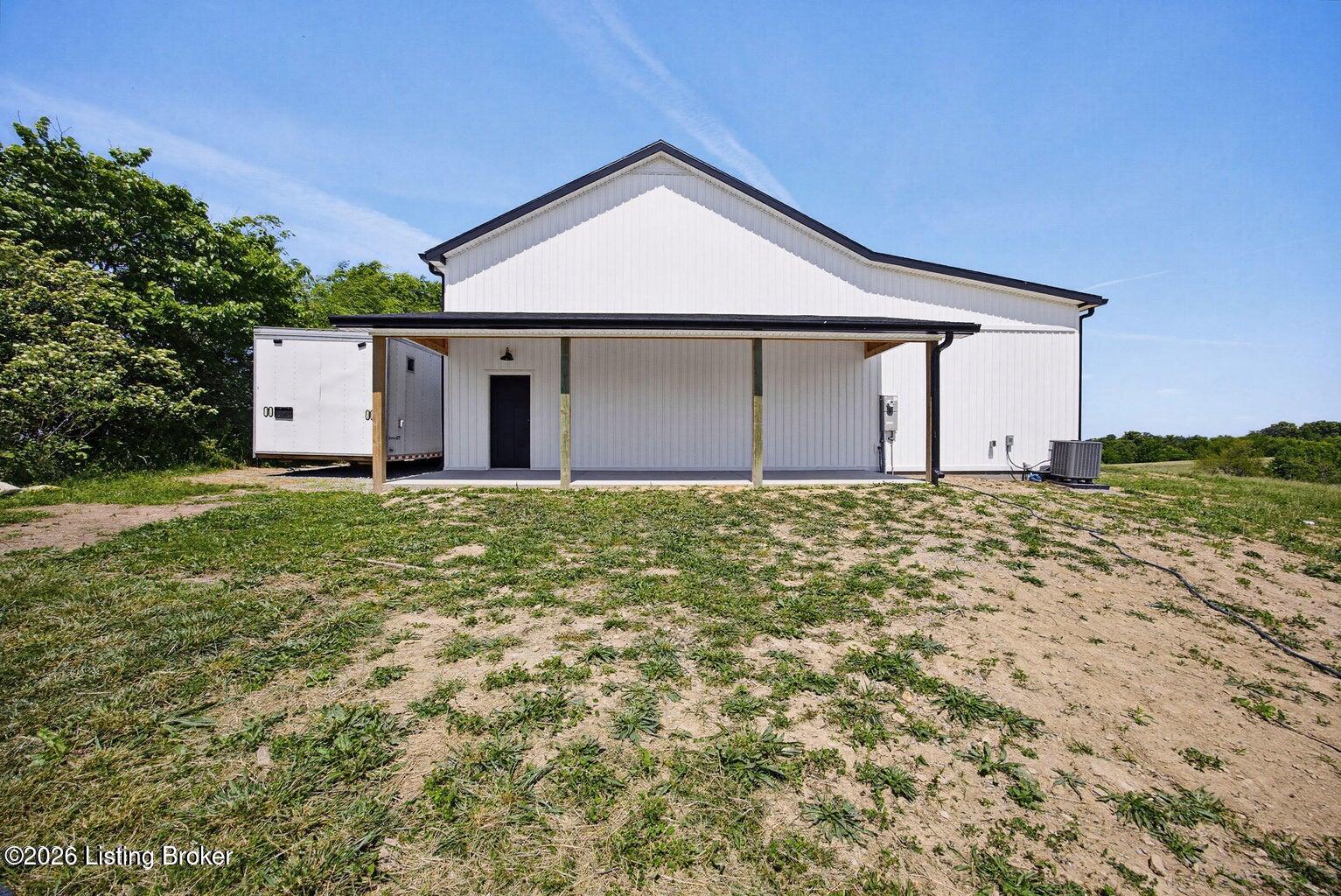 154 Farmview Dr Property Photo 7