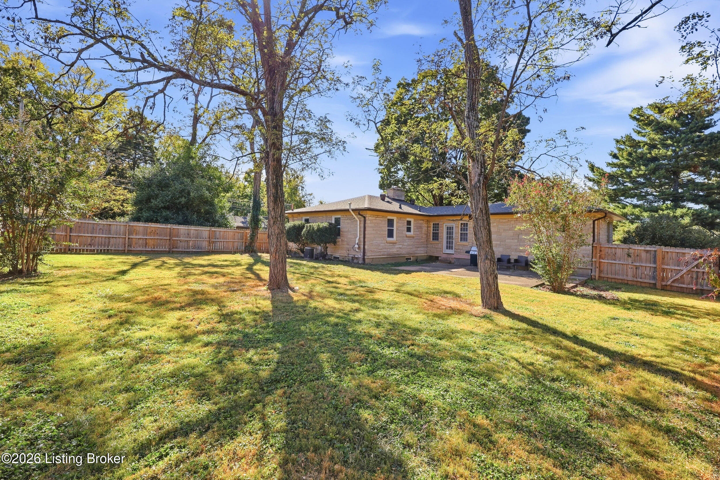 3129 Hewitt Ave Property Photo 43