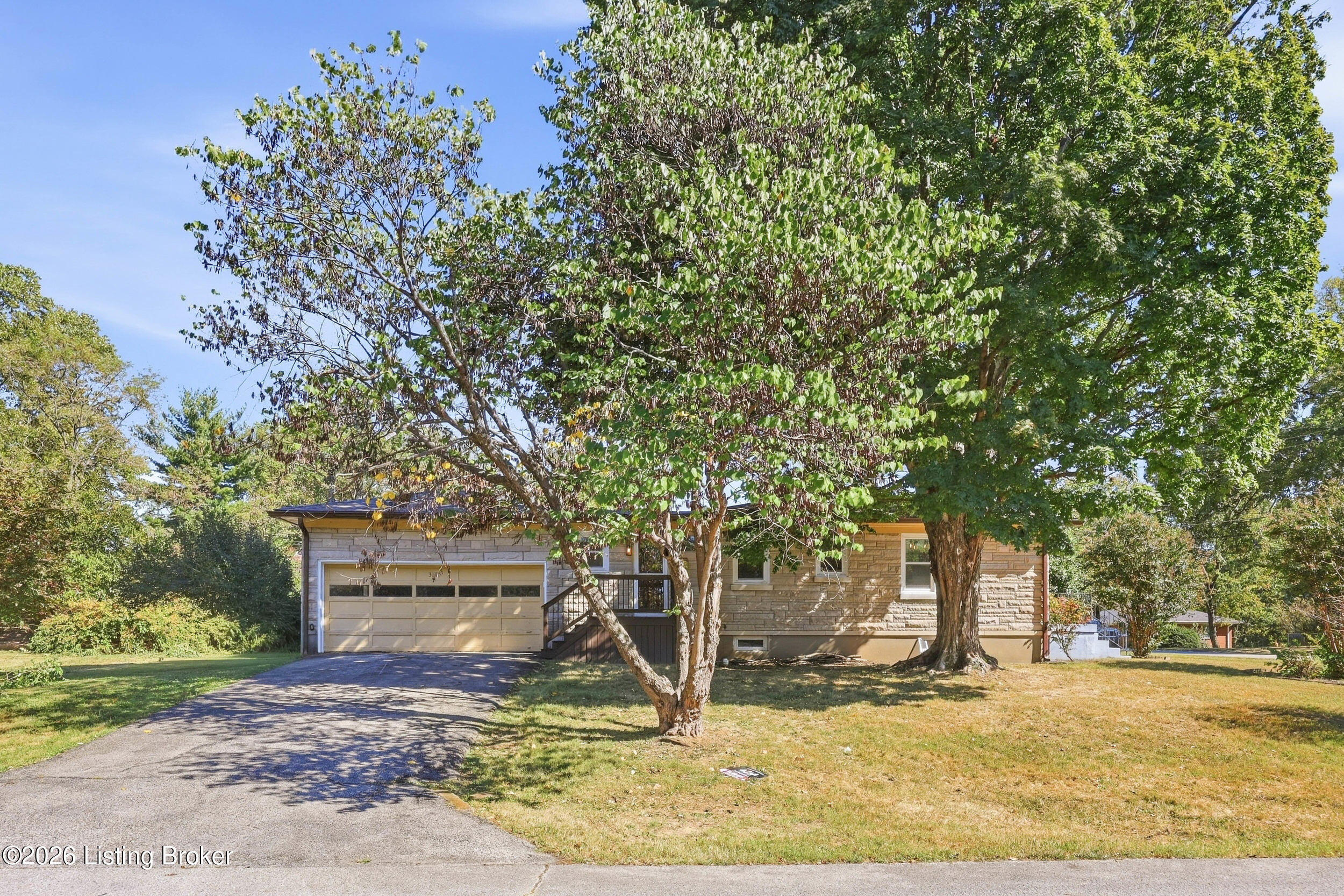 3129 Hewitt Ave Property Photo 45