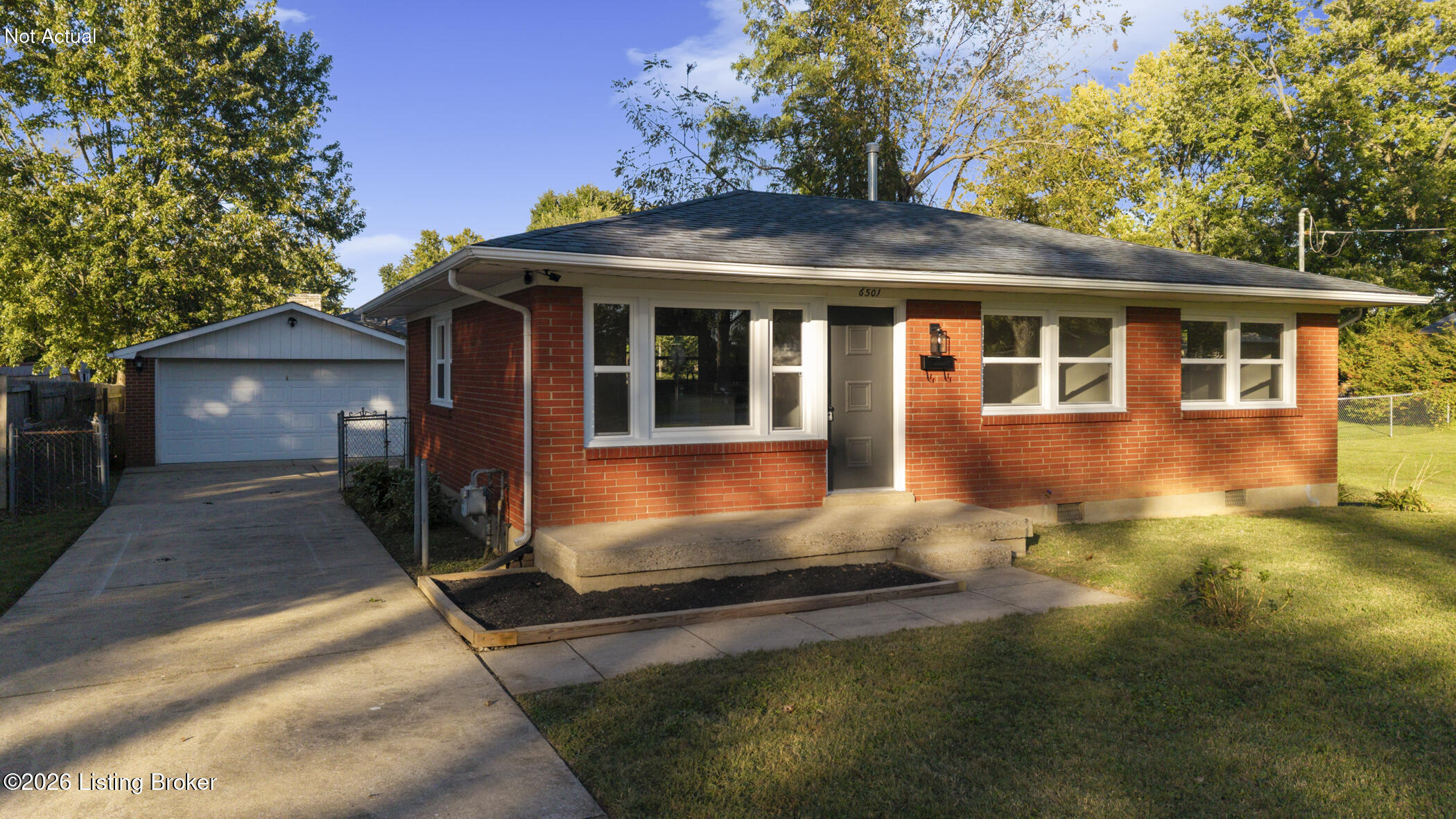 6501 North Dr Property Photo 1