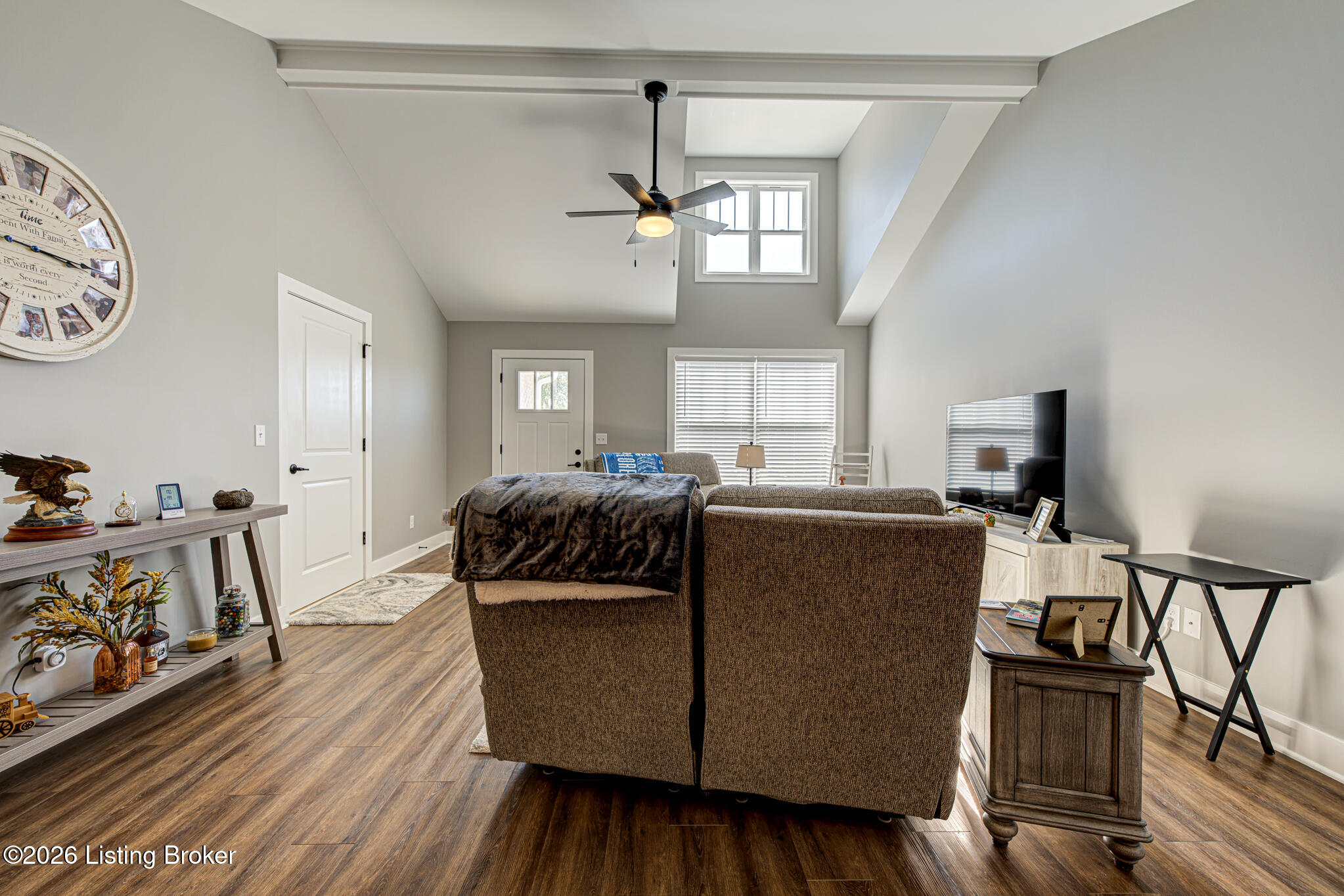 1020 Ray Wimsett Blvd B Property Photo 6