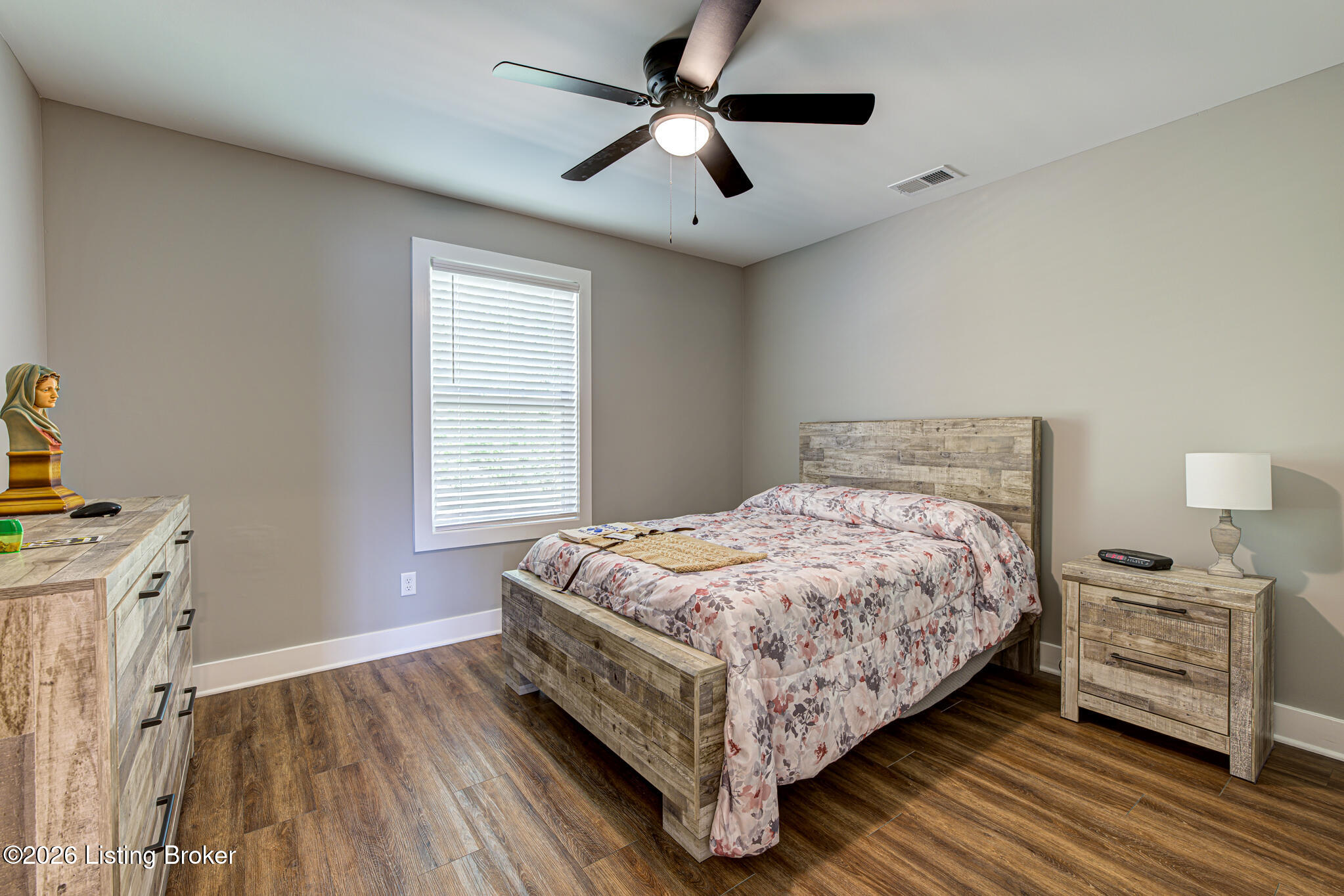 1020 Ray Wimsett Blvd B Property Photo 21