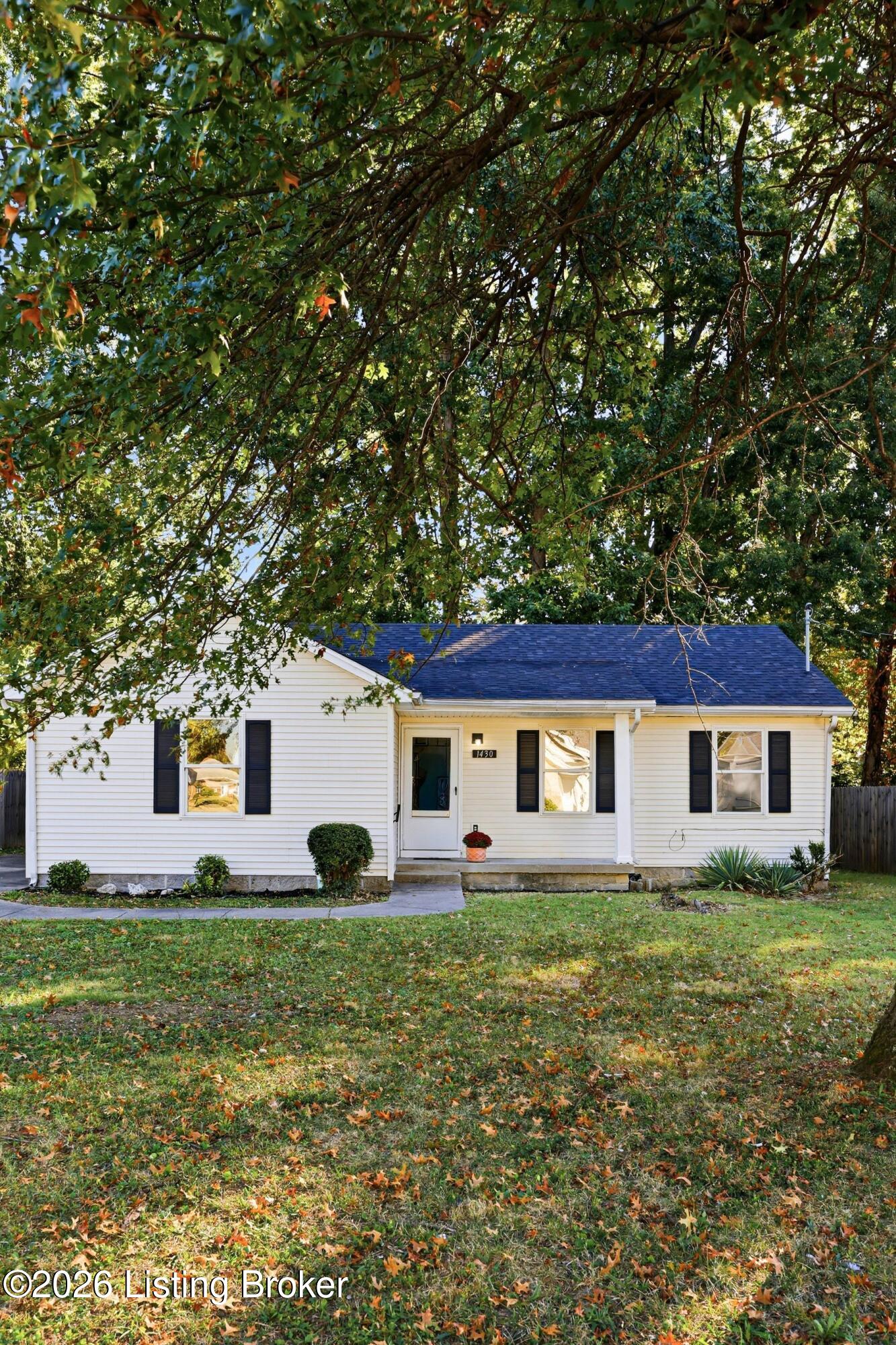 1430 Forest Dr Property Photo 12